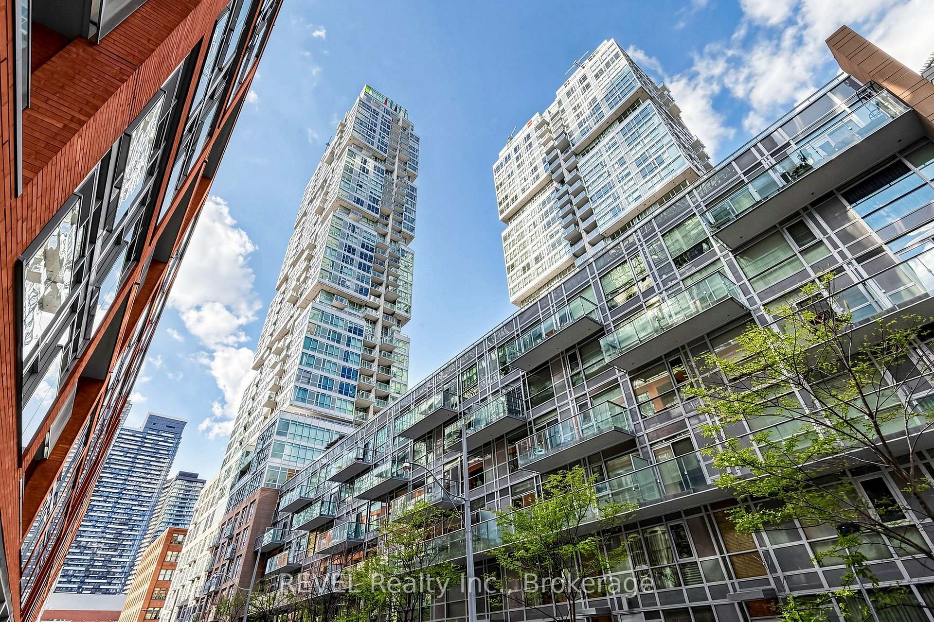 Photo 3 of Unit 705, 30 Nelson Street, Toronto, Waterfront Communities — HOMEH