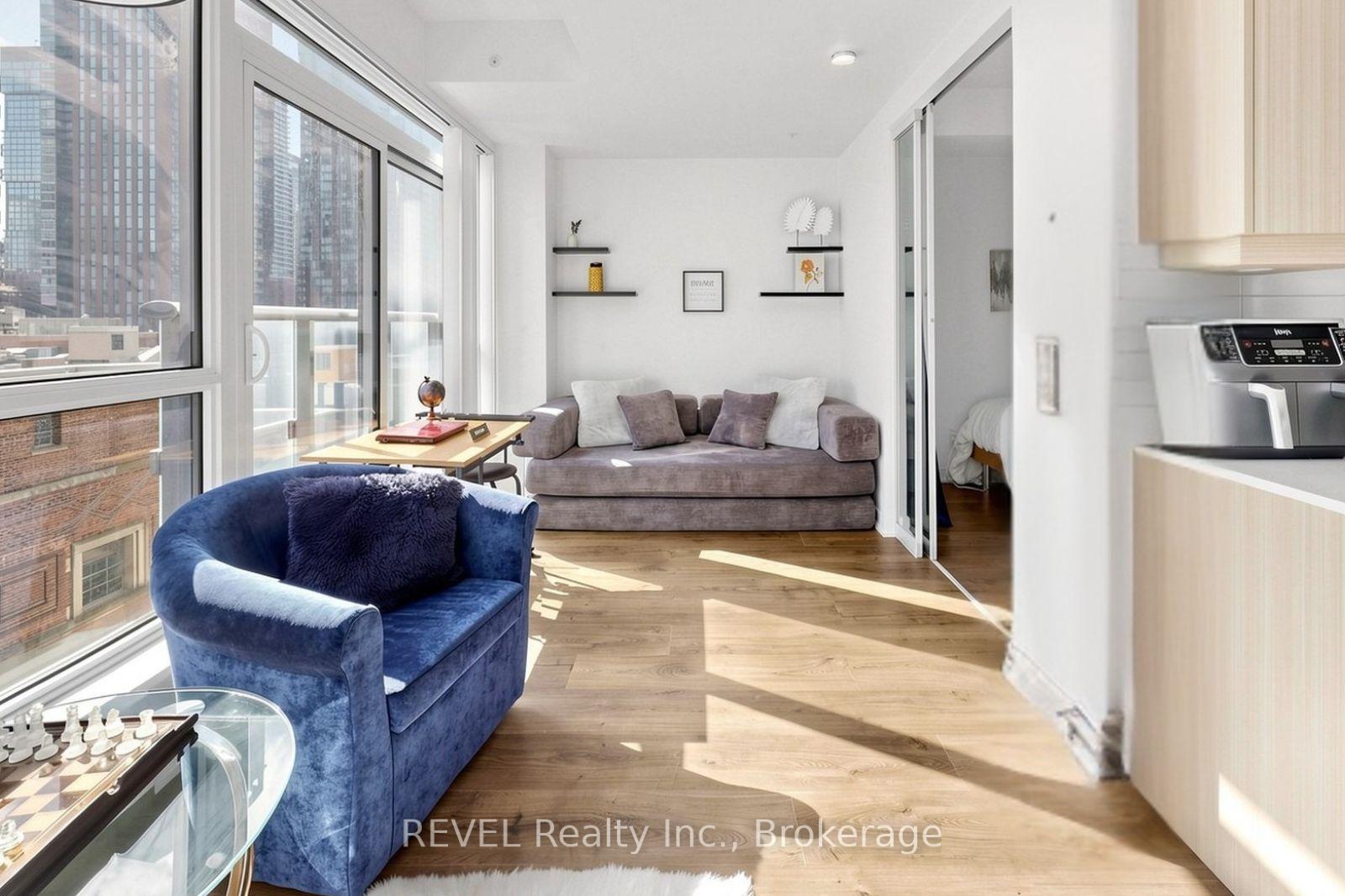 Photo 11 of Unit 705, 30 Nelson Street, Toronto, Waterfront Communities — HOMEH