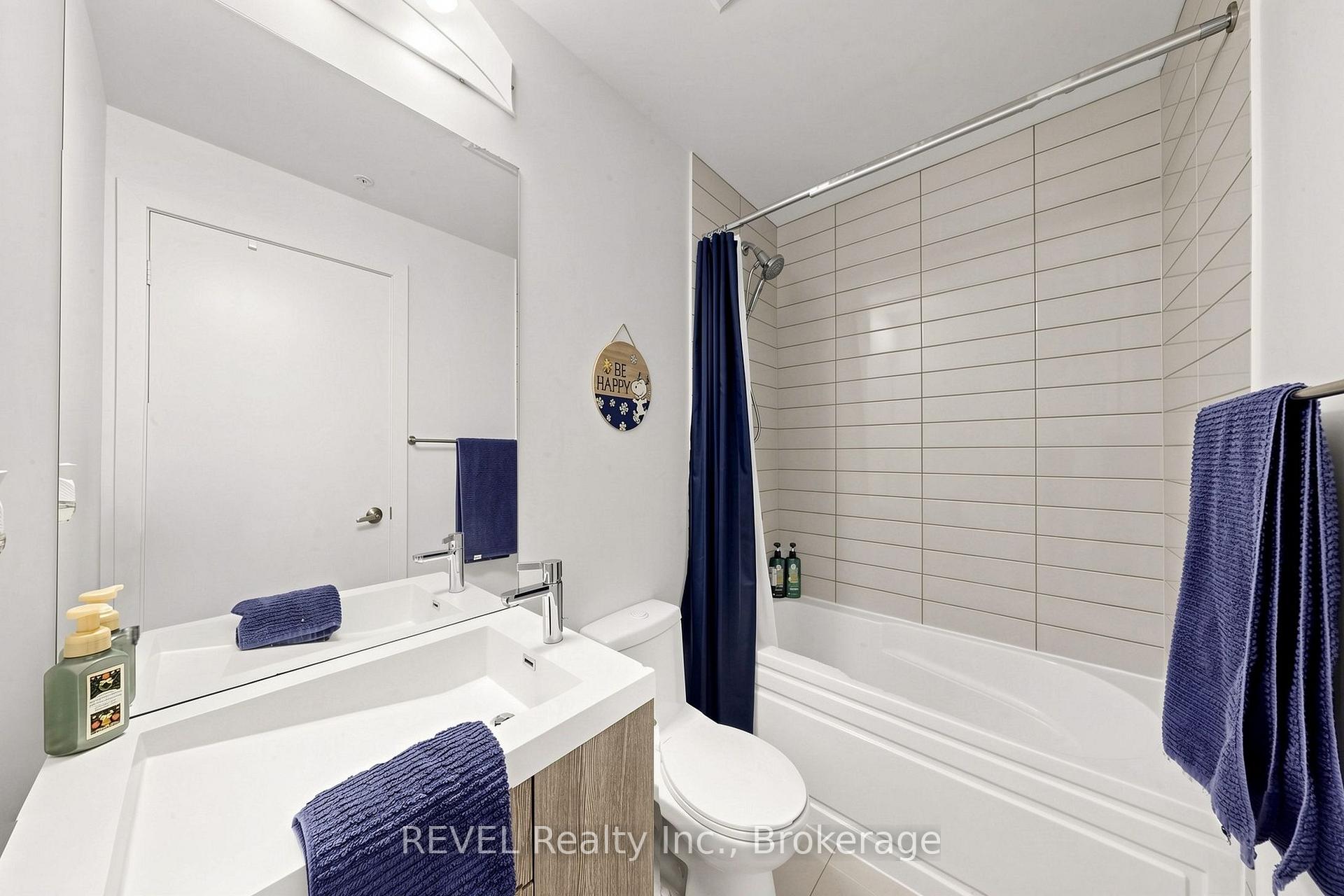 Photo 18 of Unit 705, 30 Nelson Street, Toronto, Waterfront Communities — HOMEH