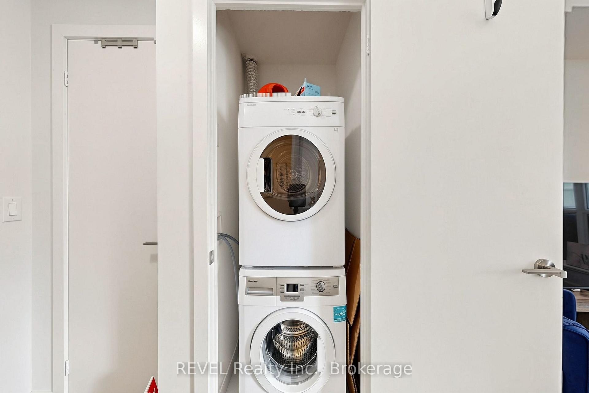 Photo 19 of Unit 705, 30 Nelson Street, Toronto, Waterfront Communities — HOMEH