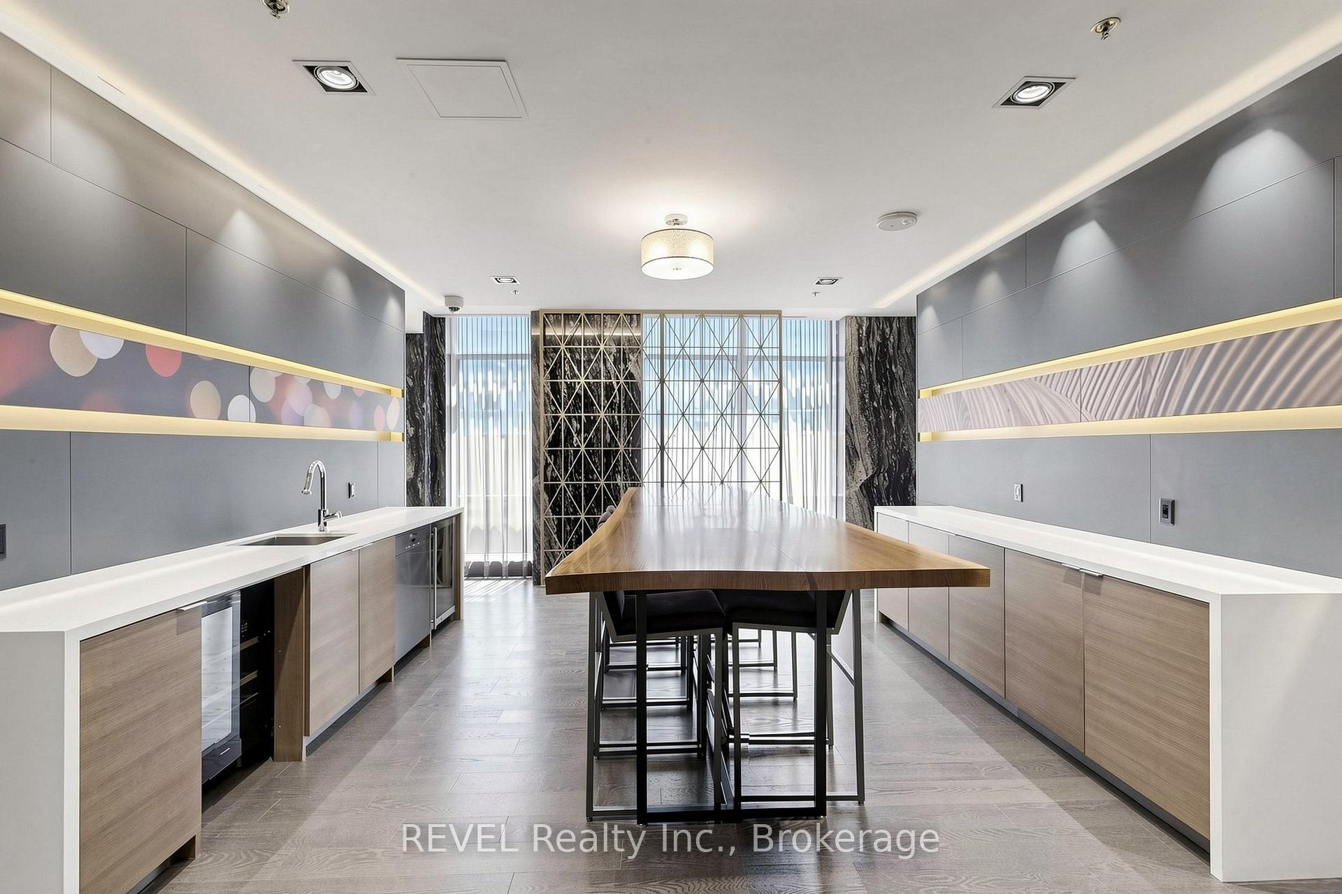 Photo 33 of Unit 705, 30 Nelson Street, Toronto, Waterfront Communities — HOMEH