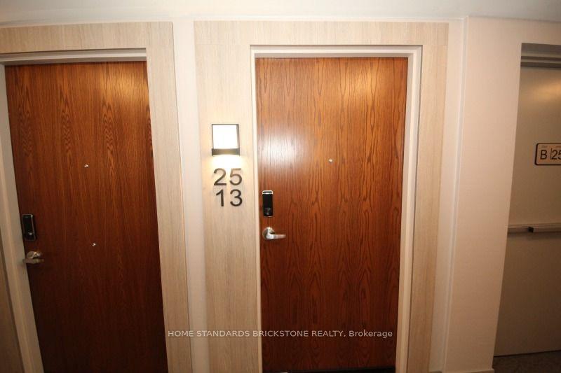 Photo 3 of Unit 2513, 30 Francis Street S, Kitchener, City Commercial Core — HOMEH