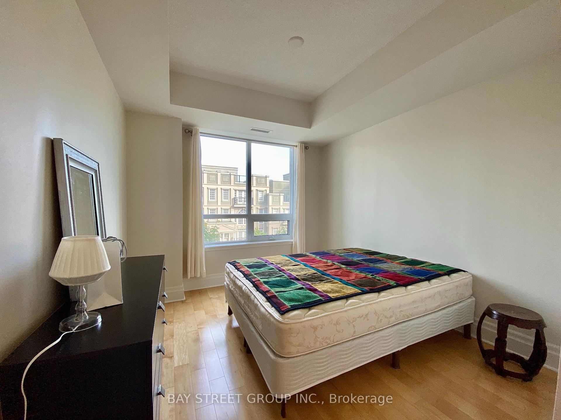 Photo 6 of Unit 321, 39 Upper Duke Crescent, Markham, Unionville — HOMEH