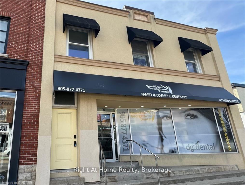 Front of 44 Main Street S