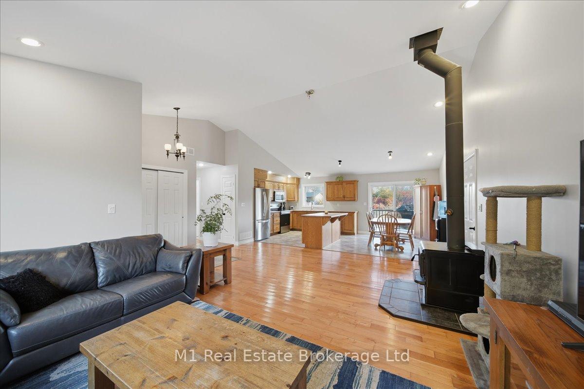 Photo 13 of 3261 St. Amant Road, Severn, Port Severn — HOMEH