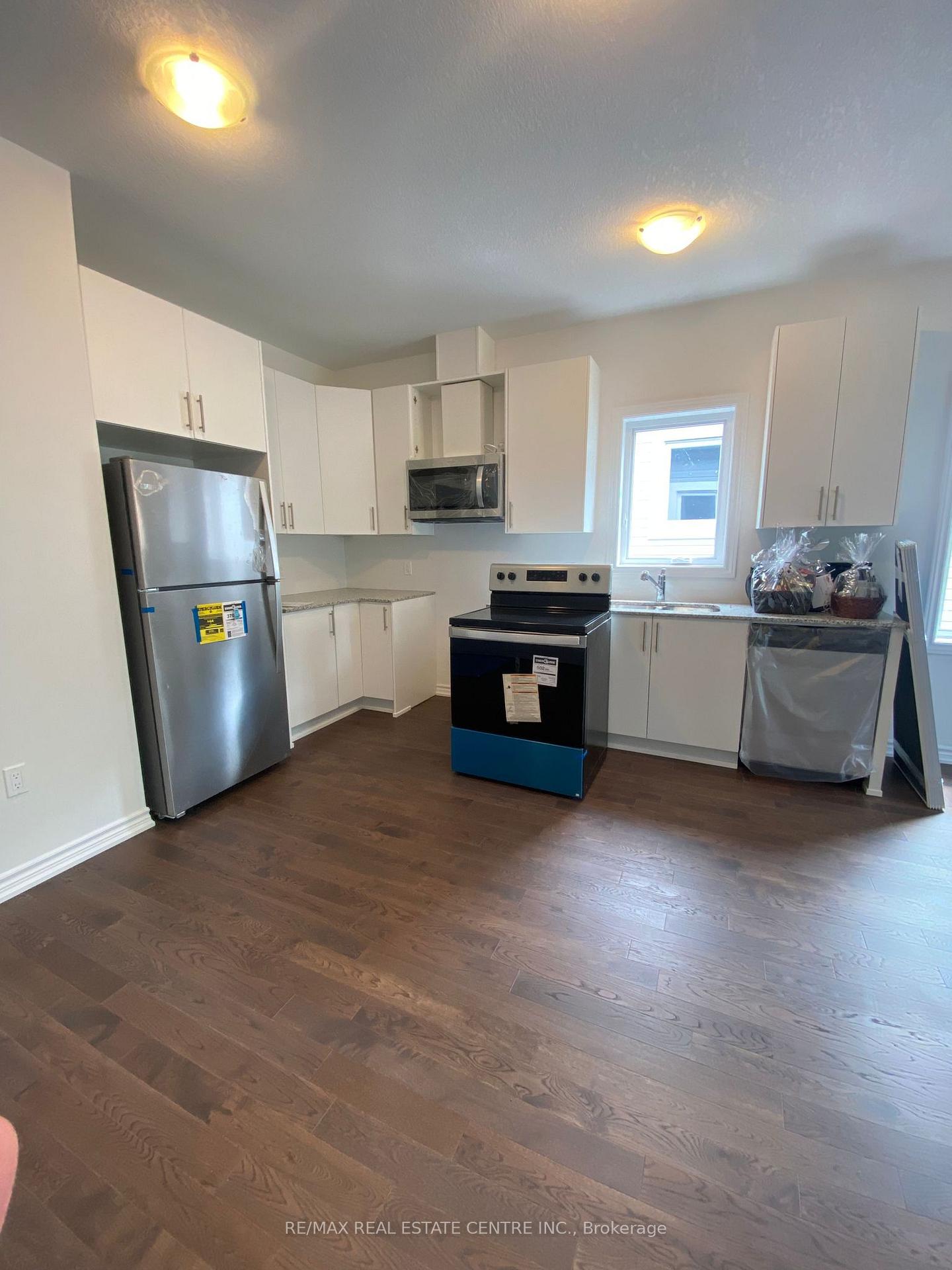 Photo 6 of 175 Adley Street, Brockville, Brockville — HOMEH