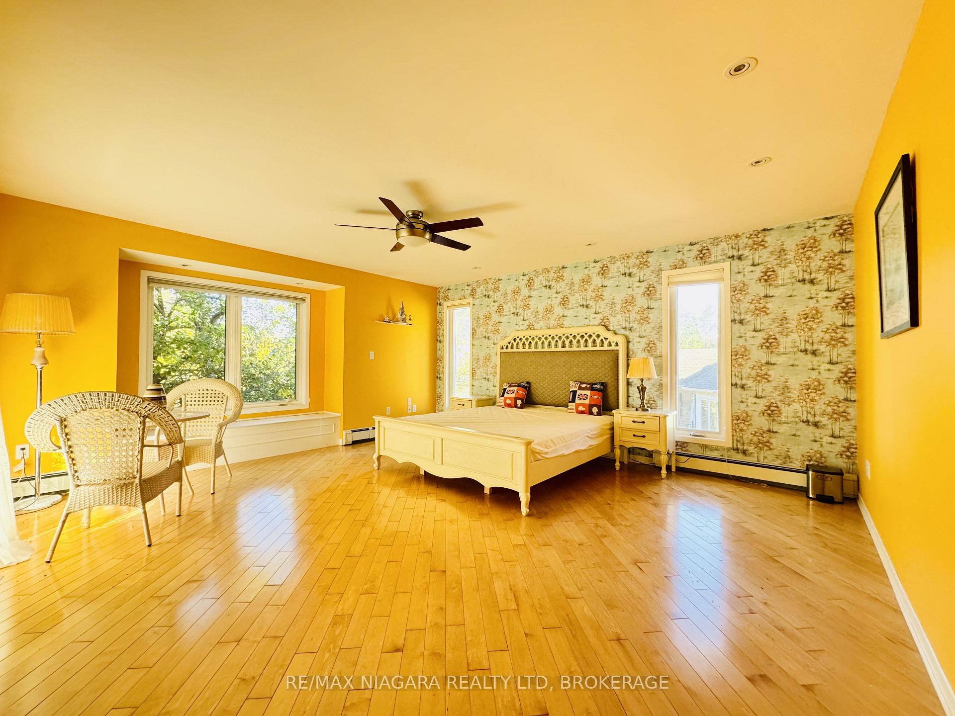 Photo 19 of 415 Niagara Boulevard, Fort Erie, Central — HOMEH