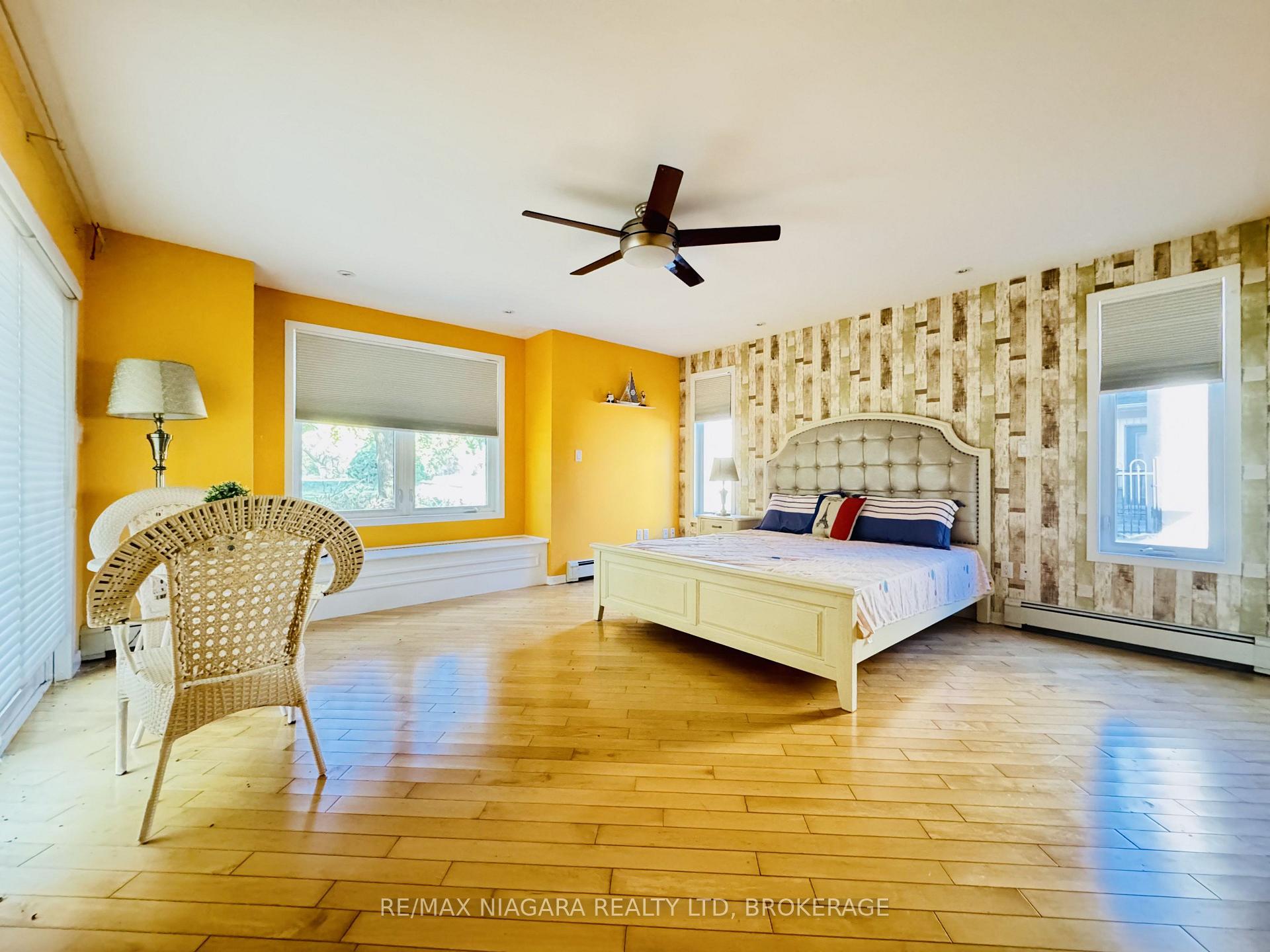 Photo 23 of 415 Niagara Boulevard, Fort Erie, Central — HOMEH