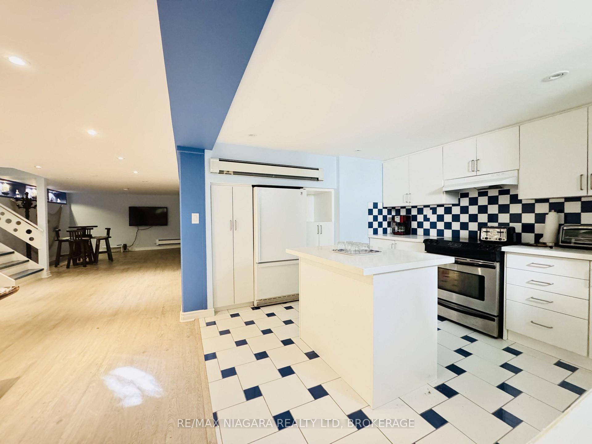 Photo 26 of 415 Niagara Boulevard, Fort Erie, Central — HOMEH