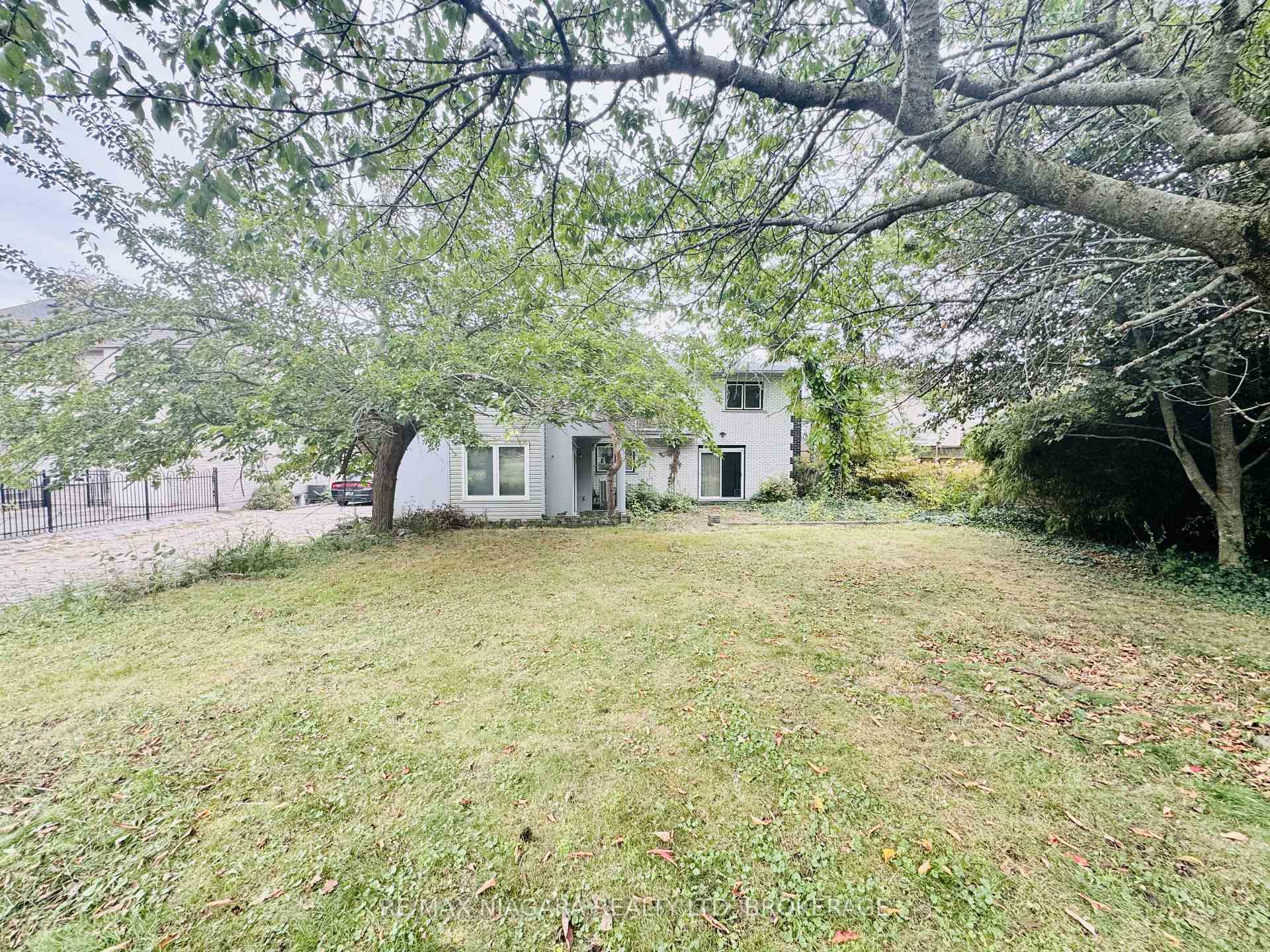 Photo 29 of 415 Niagara Boulevard, Fort Erie, Central — HOMEH