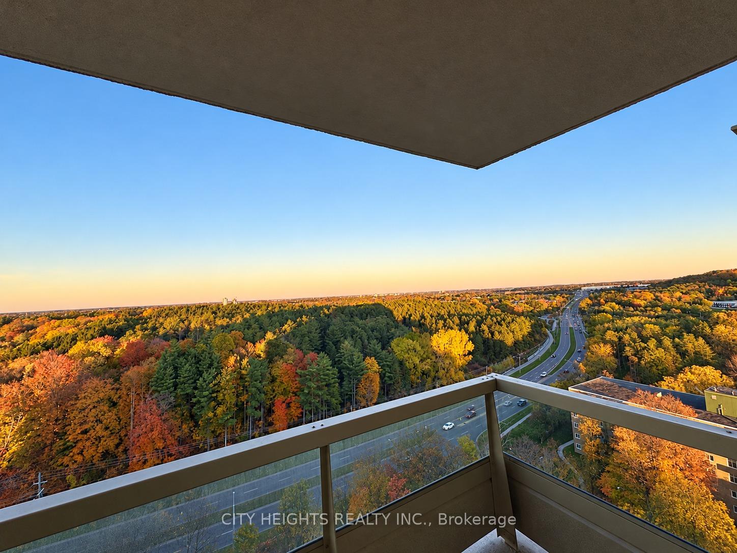 Photo 13 of Unit 805B, 200 Old Carriage Drive, Kitchener, Pioneer Park — HOMEH