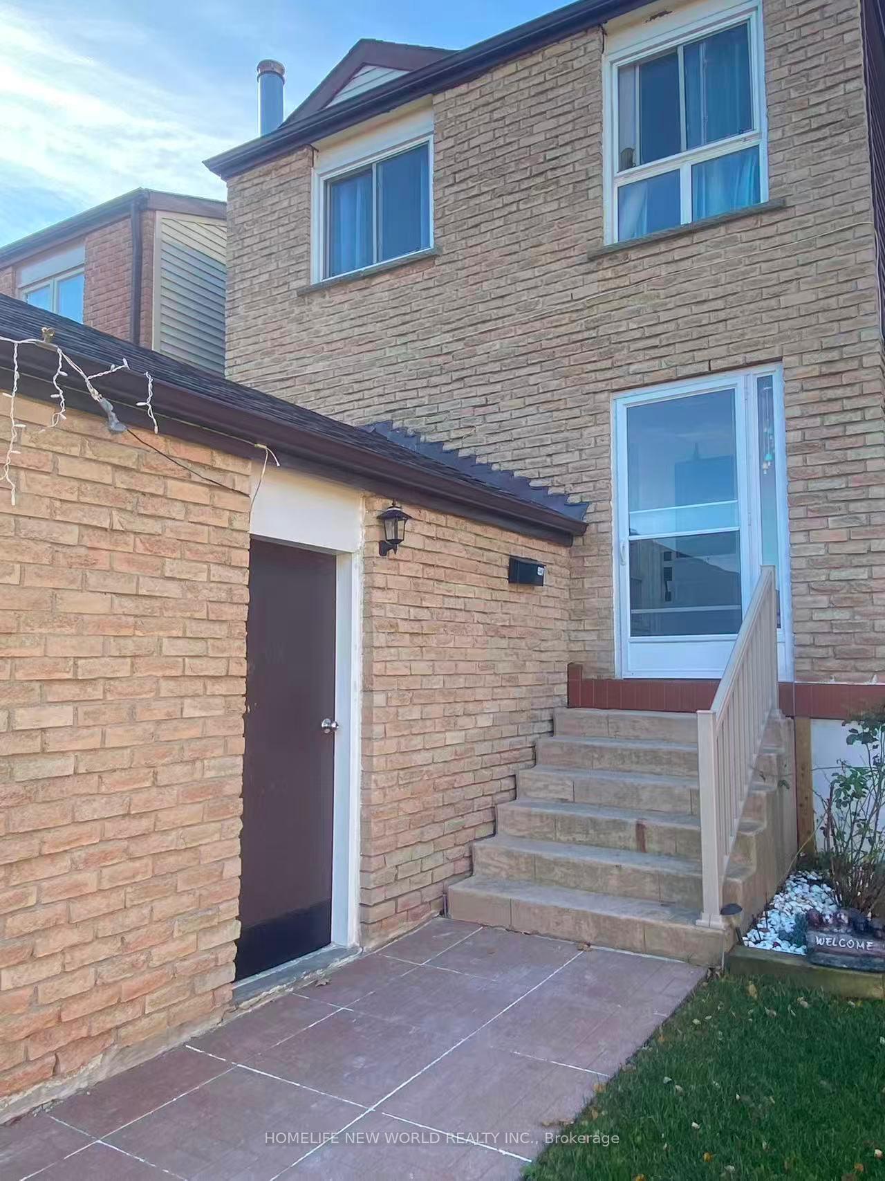 Photo 3 of 20 Laurel Valley Circuit, Vaughan, Glen Shields — HOMEH