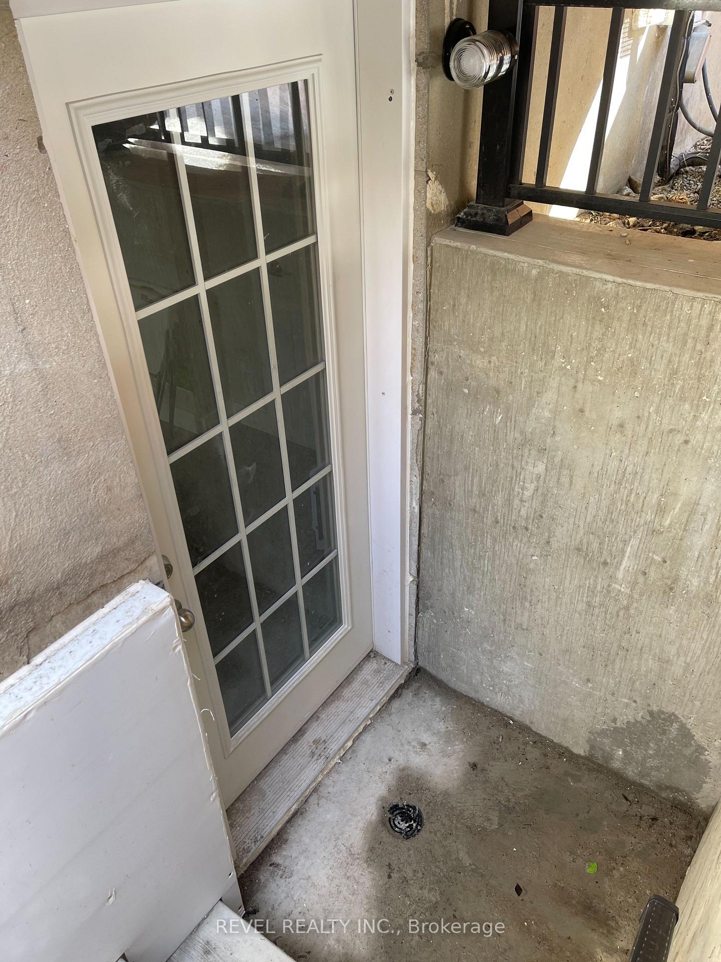 Photo 3 of Unit LOWER, 324 St Vincent Street, Barrie, Wellington — HOMEH