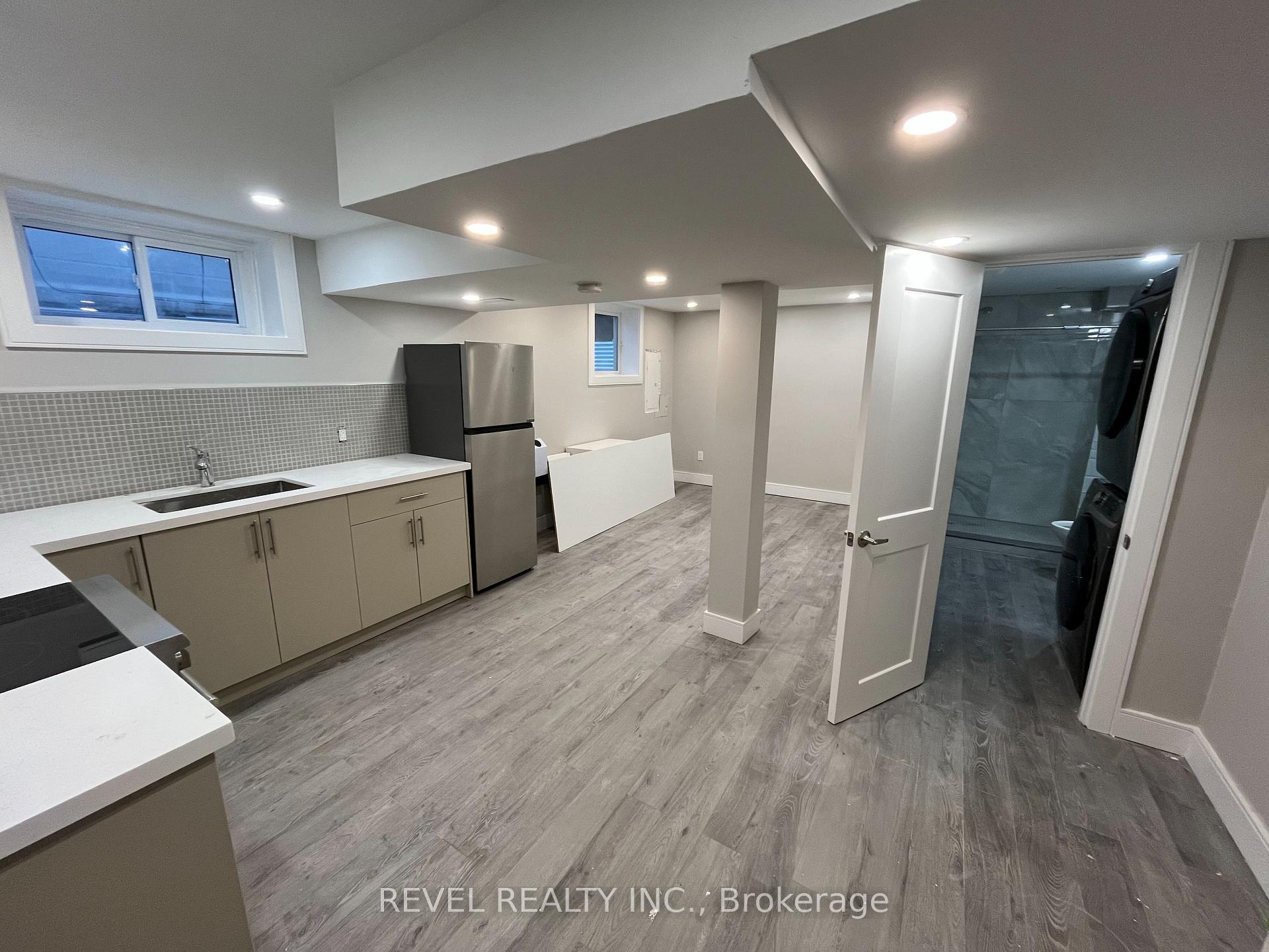 Photo 8 of Unit LOWER, 324 St Vincent Street, Barrie, Wellington — HOMEH