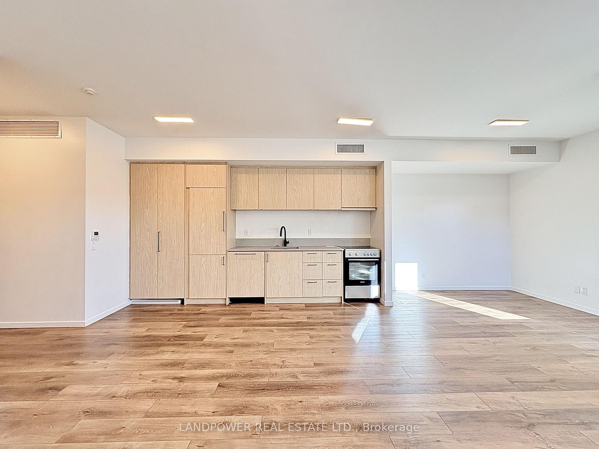 Photo 4 of Unit 204, 377 Broadview Avenue, Toronto, North Riverdale — HOMEH