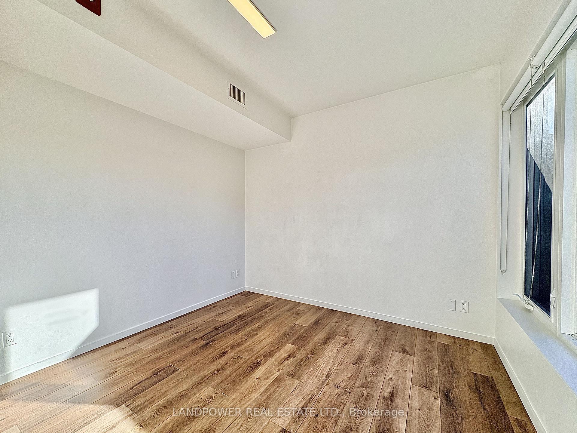 Photo 5 of Unit 204, 377 Broadview Avenue, Toronto, North Riverdale — HOMEH
