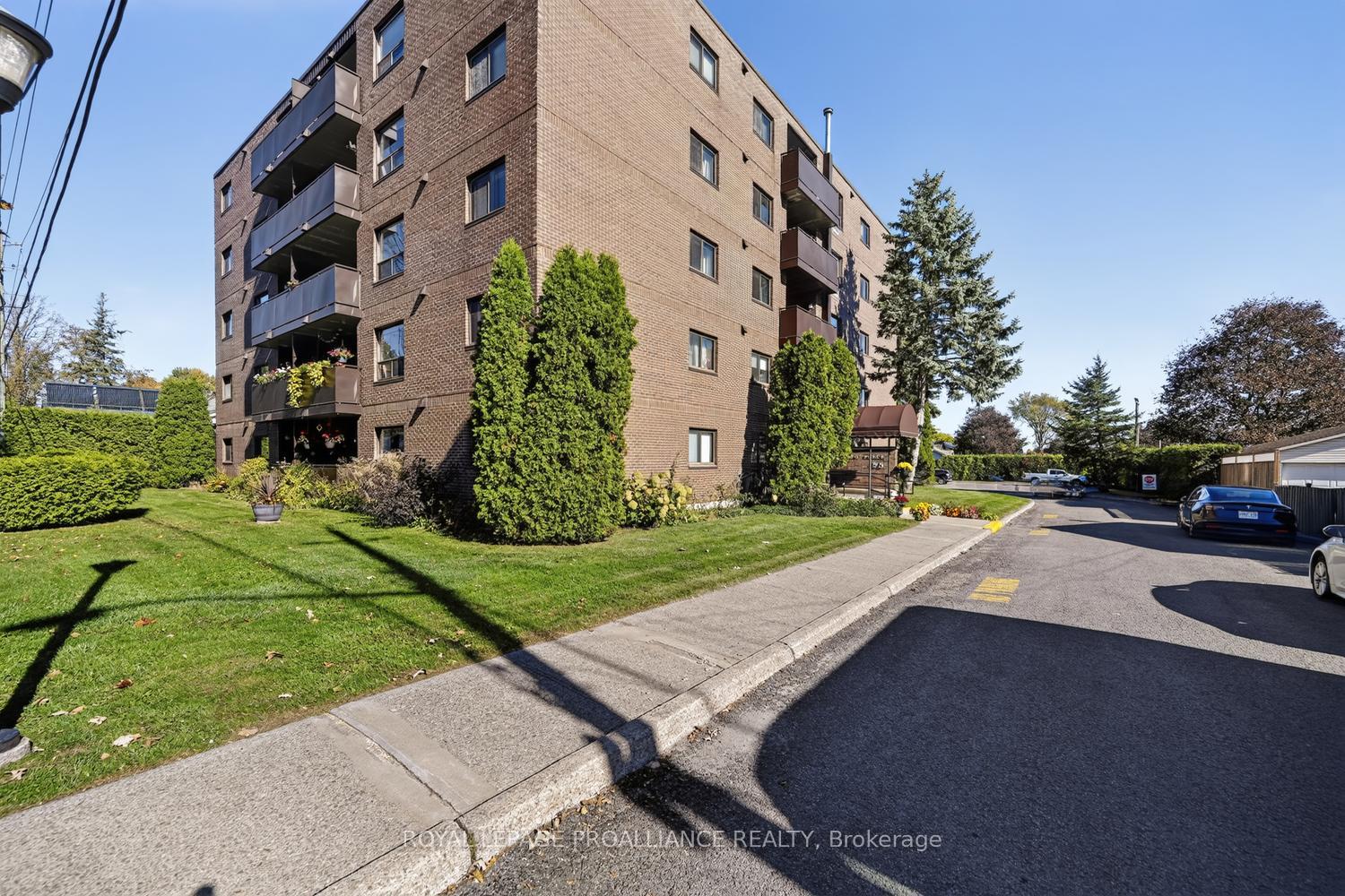 Photo 1 of Unit 403, 95 Windsor Drive, Brockville, Brockville — HOMEH