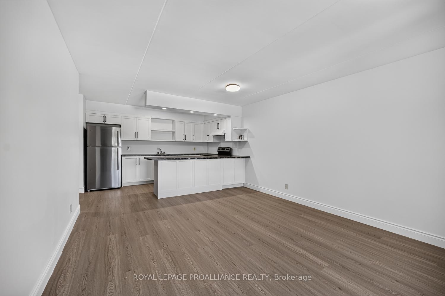 Photo 11 of Unit 403, 95 Windsor Drive, Brockville, Brockville — HOMEH
