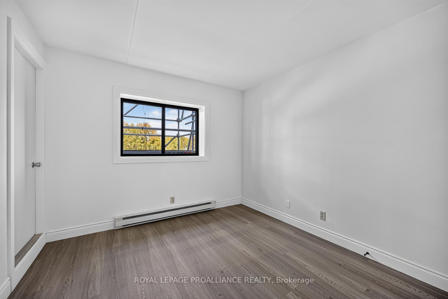 Photo 17 of Unit 403, 95 Windsor Drive, Brockville, Brockville — HOMEH