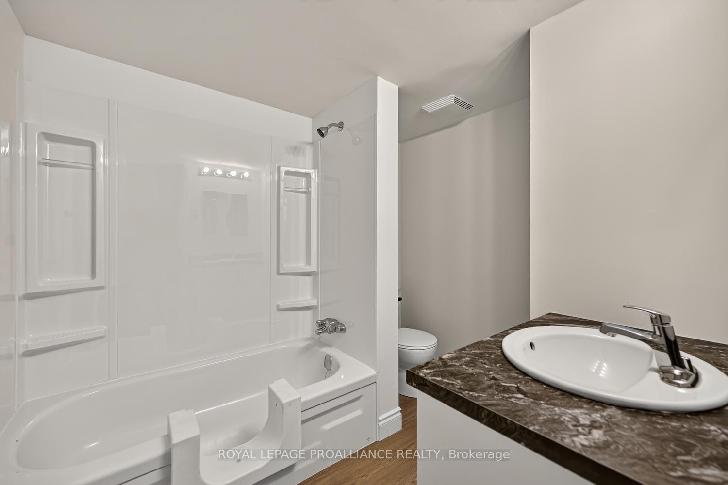 Photo 19 of Unit 403, 95 Windsor Drive, Brockville, Brockville — HOMEH