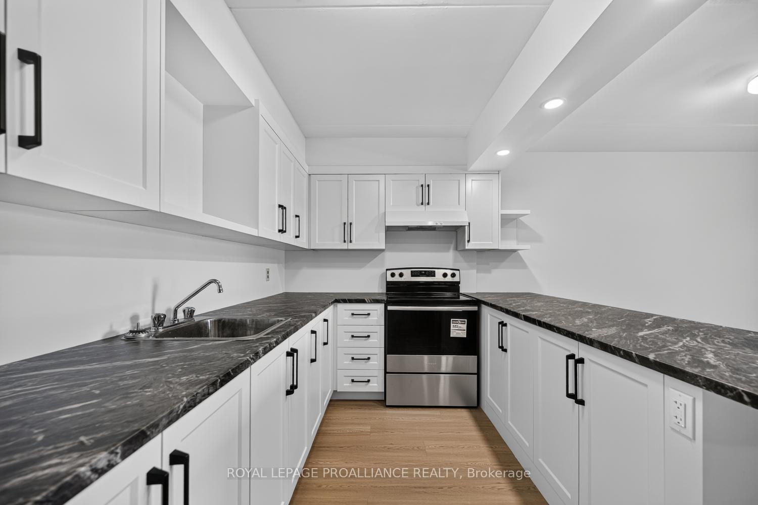 Photo 4 of Unit 303, 95 Windsor Drive, Brockville, Brockville — HOMEH