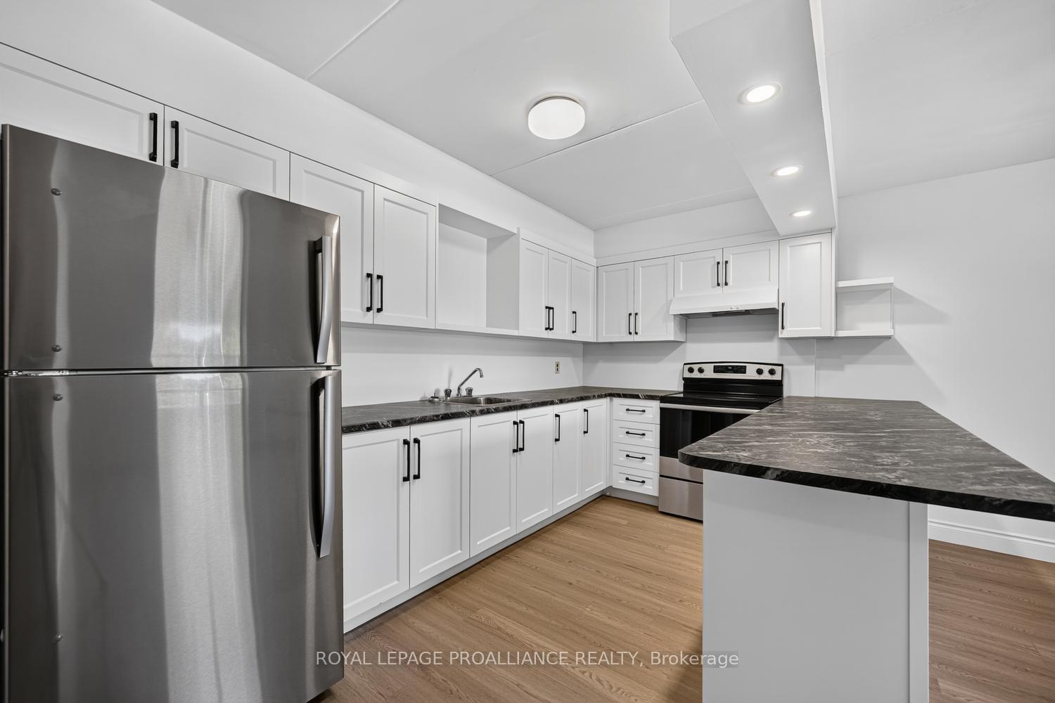 Photo 5 of Unit 303, 95 Windsor Drive, Brockville, Brockville — HOMEH