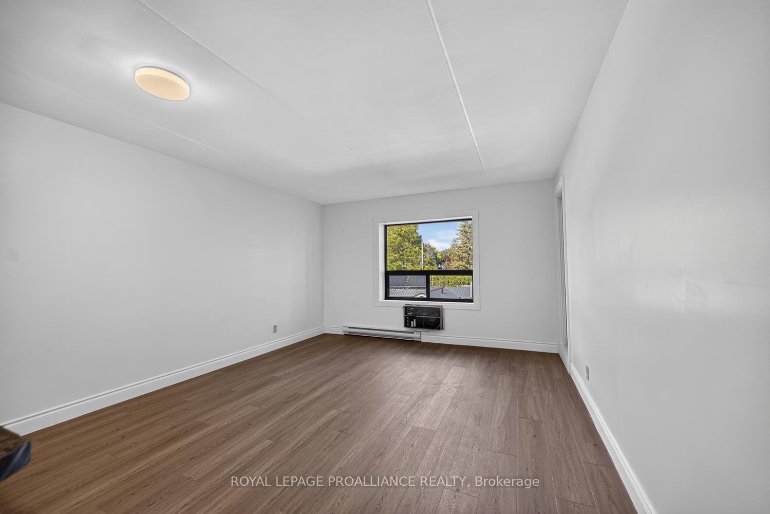 Photo 7 of Unit 303, 95 Windsor Drive, Brockville, Brockville — HOMEH