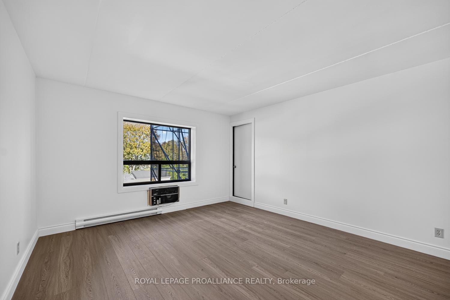 Photo 9 of Unit 303, 95 Windsor Drive, Brockville, Brockville — HOMEH