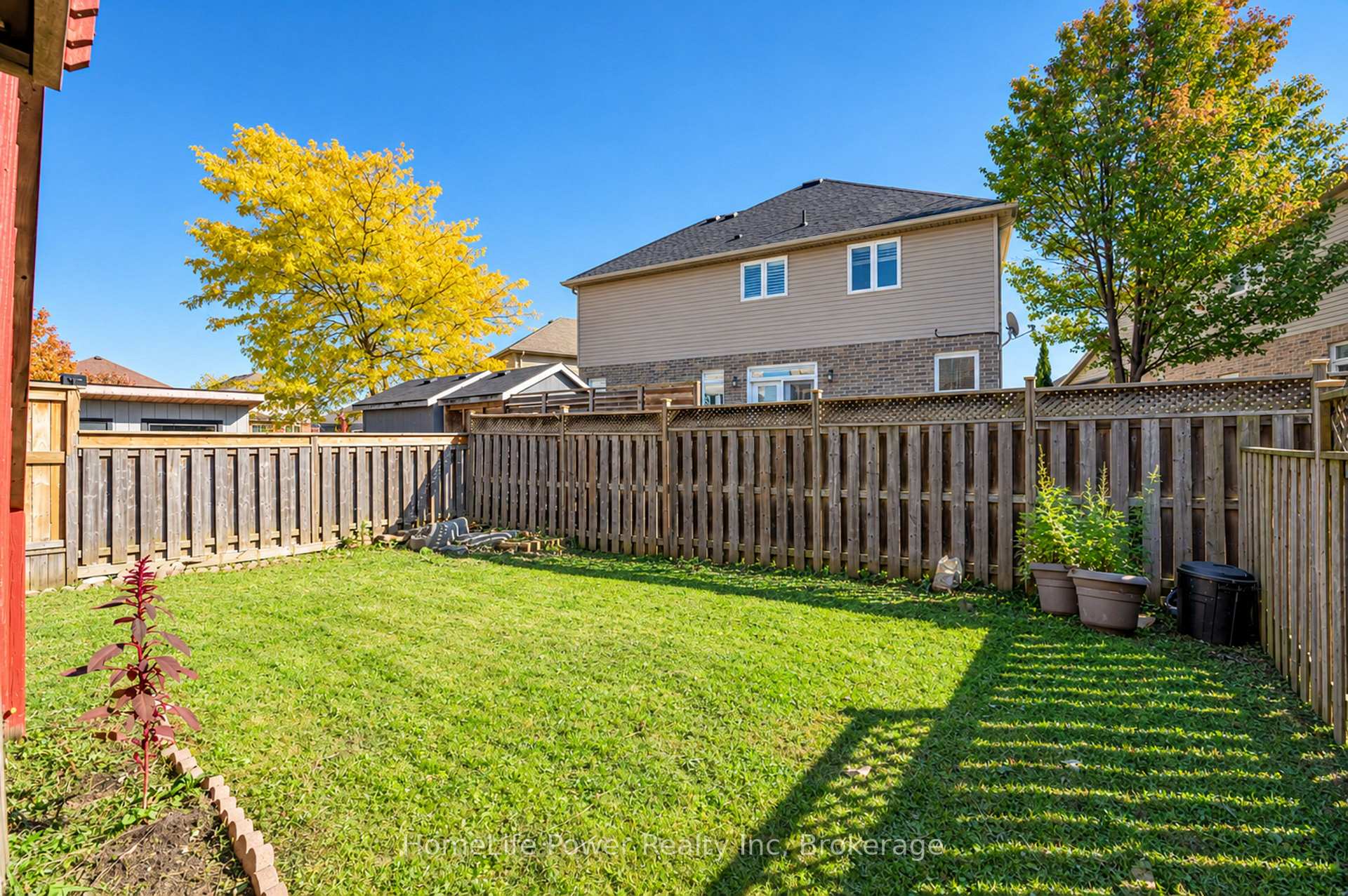 Photo 43 of 575 Thistlewood Drive, London, North C — HOMEH