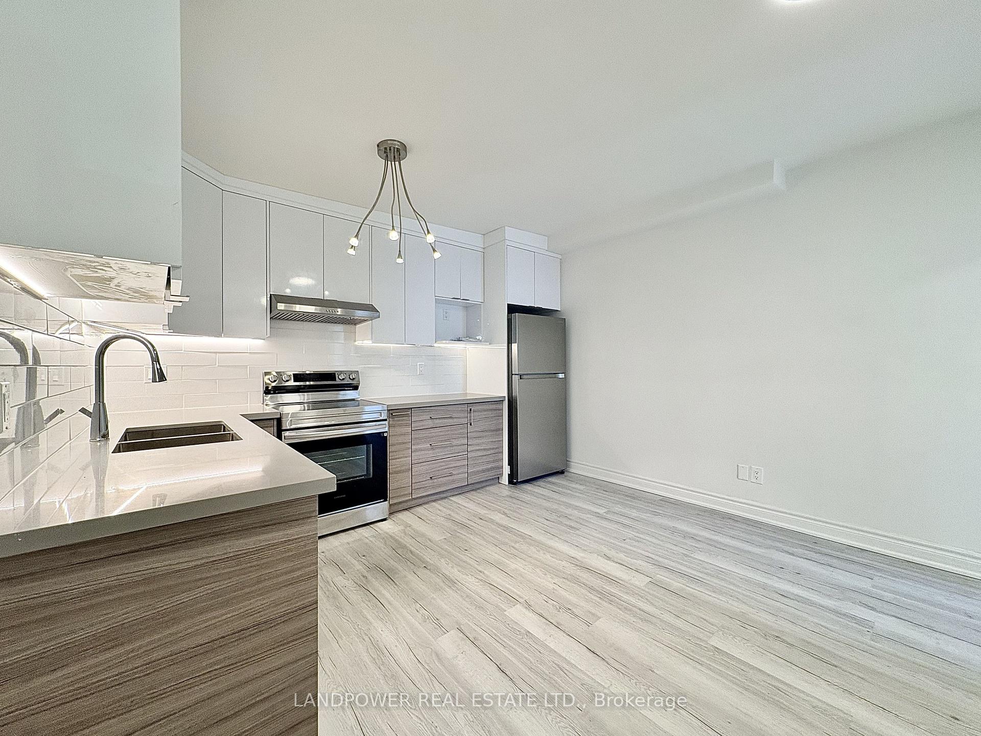 Photo of Unit 7, 373 Broadview Avenue