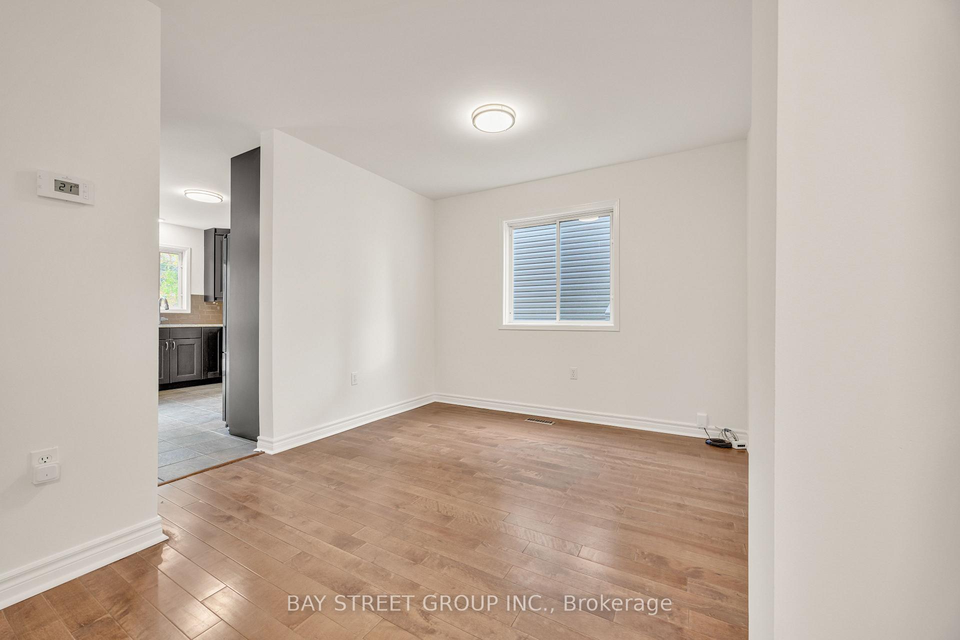 Photo 15 of 13 Irish Lane, Barrie, Grove East — HOMEH