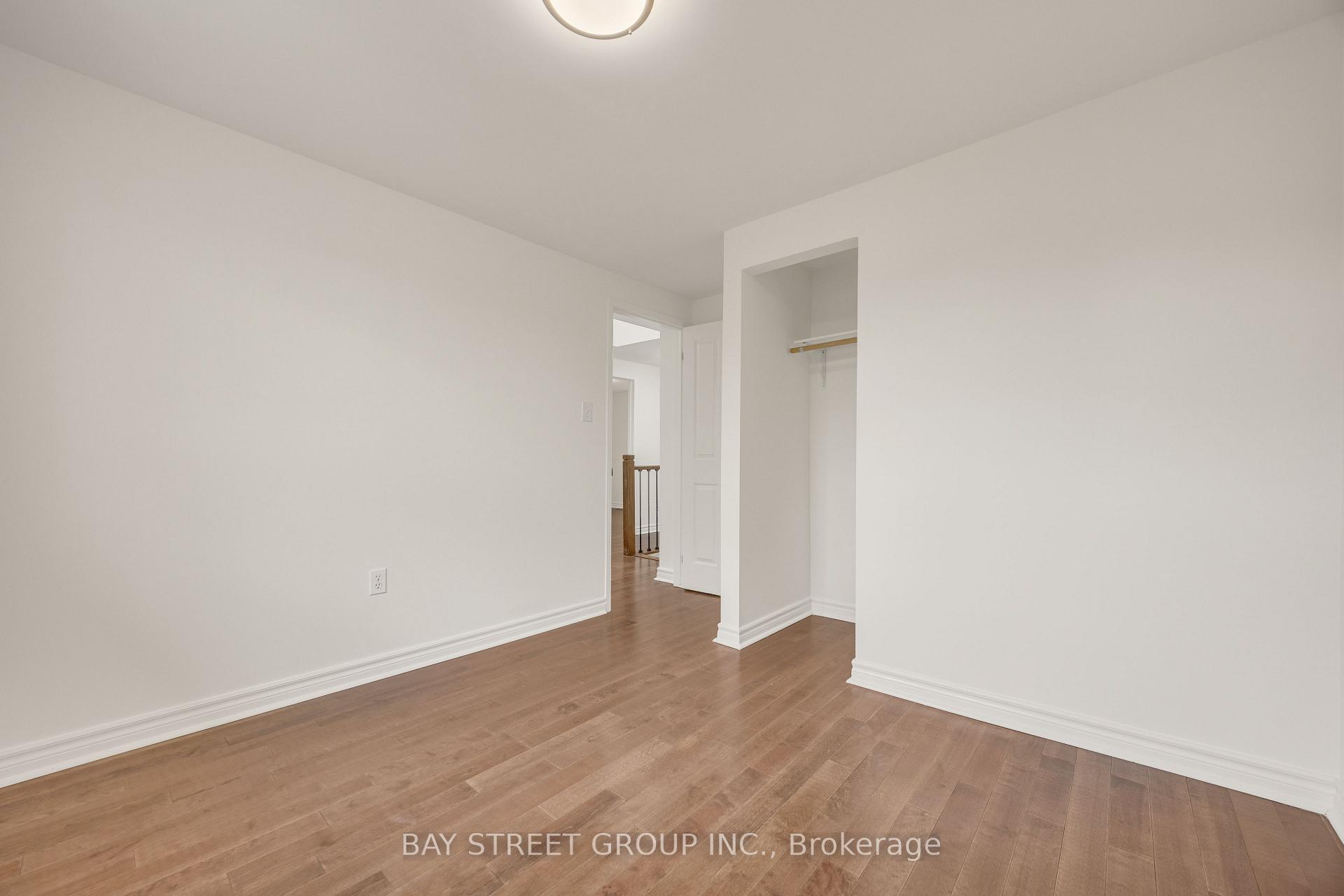 Photo 20 of 13 Irish Lane, Barrie, Grove East — HOMEH