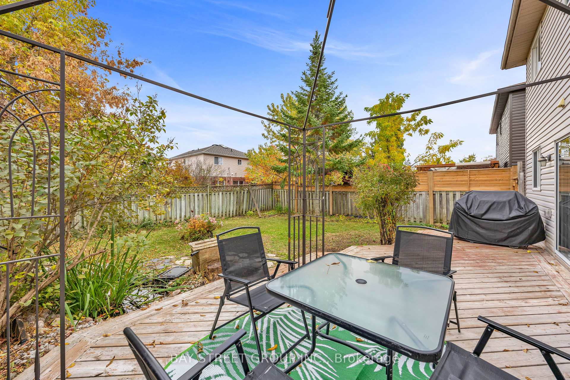 Photo 37 of 13 Irish Lane, Barrie, Grove East — HOMEH
