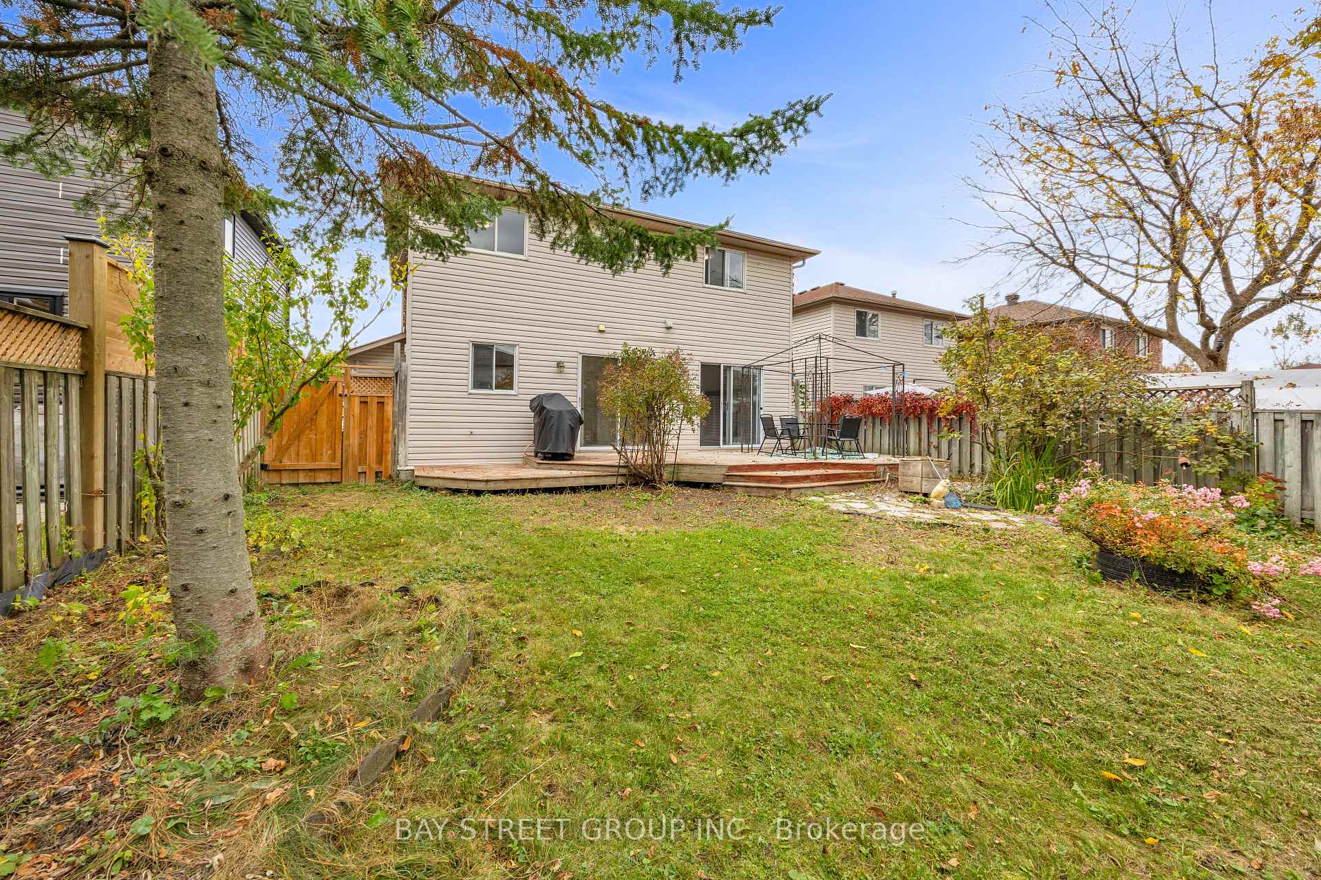 Photo 40 of 13 Irish Lane, Barrie, Grove East — HOMEH