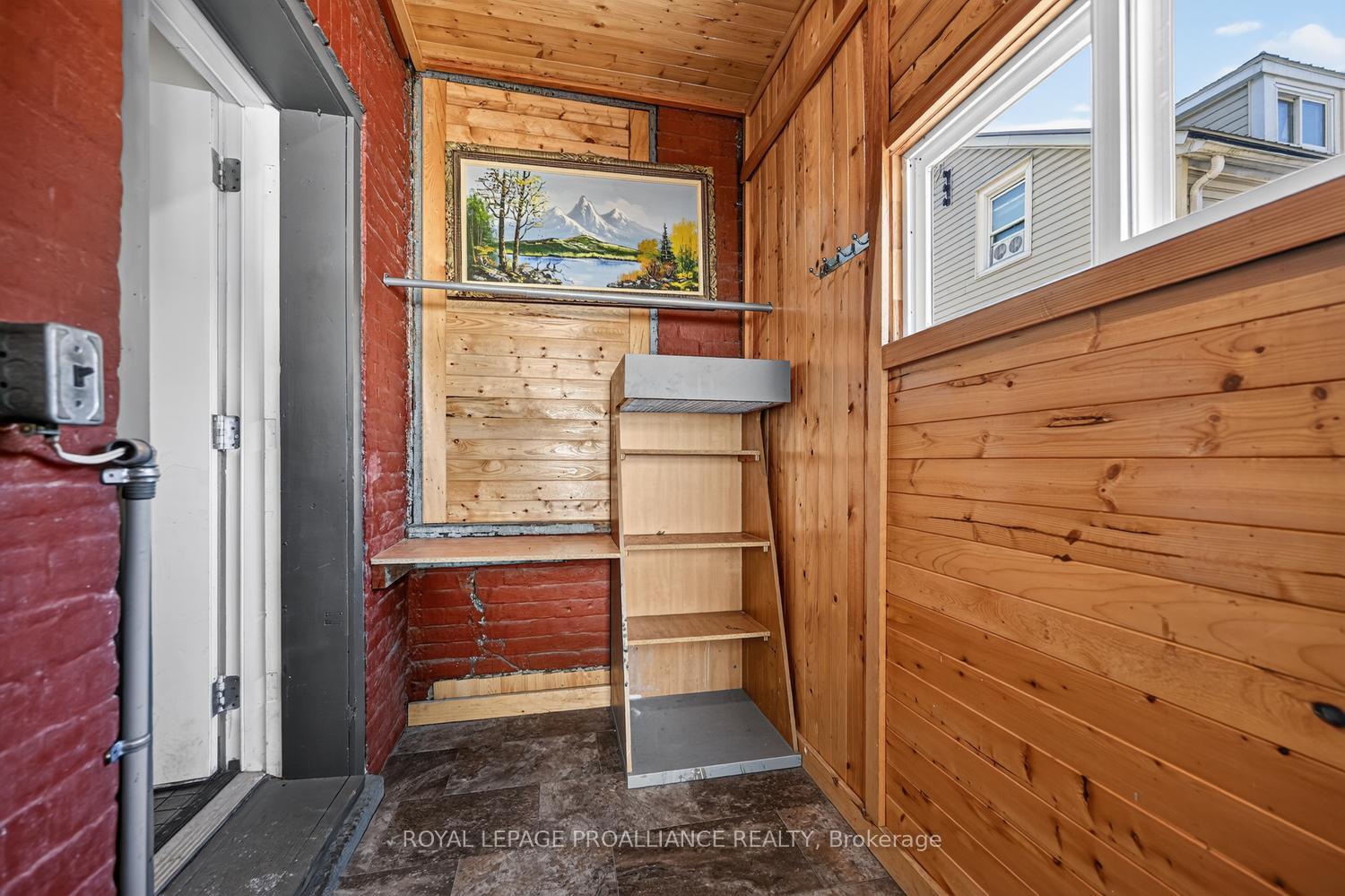 Photo 12 of 22 Abbott Street, Brockville, Brockville — HOMEH