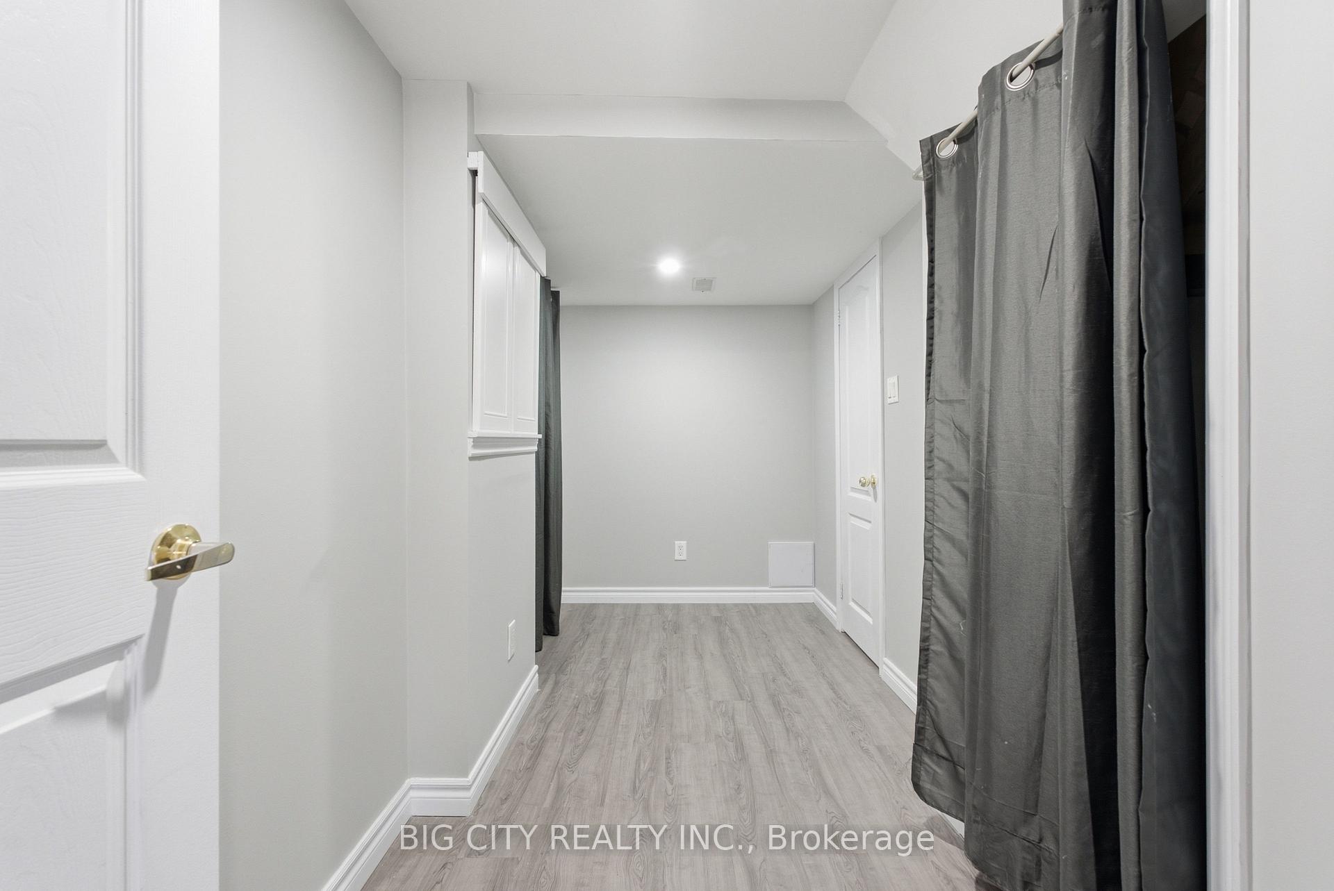 Photo 7 of Unit 36, 1775 Valley Farm Road, Pickering, Town Centre — HOMEH