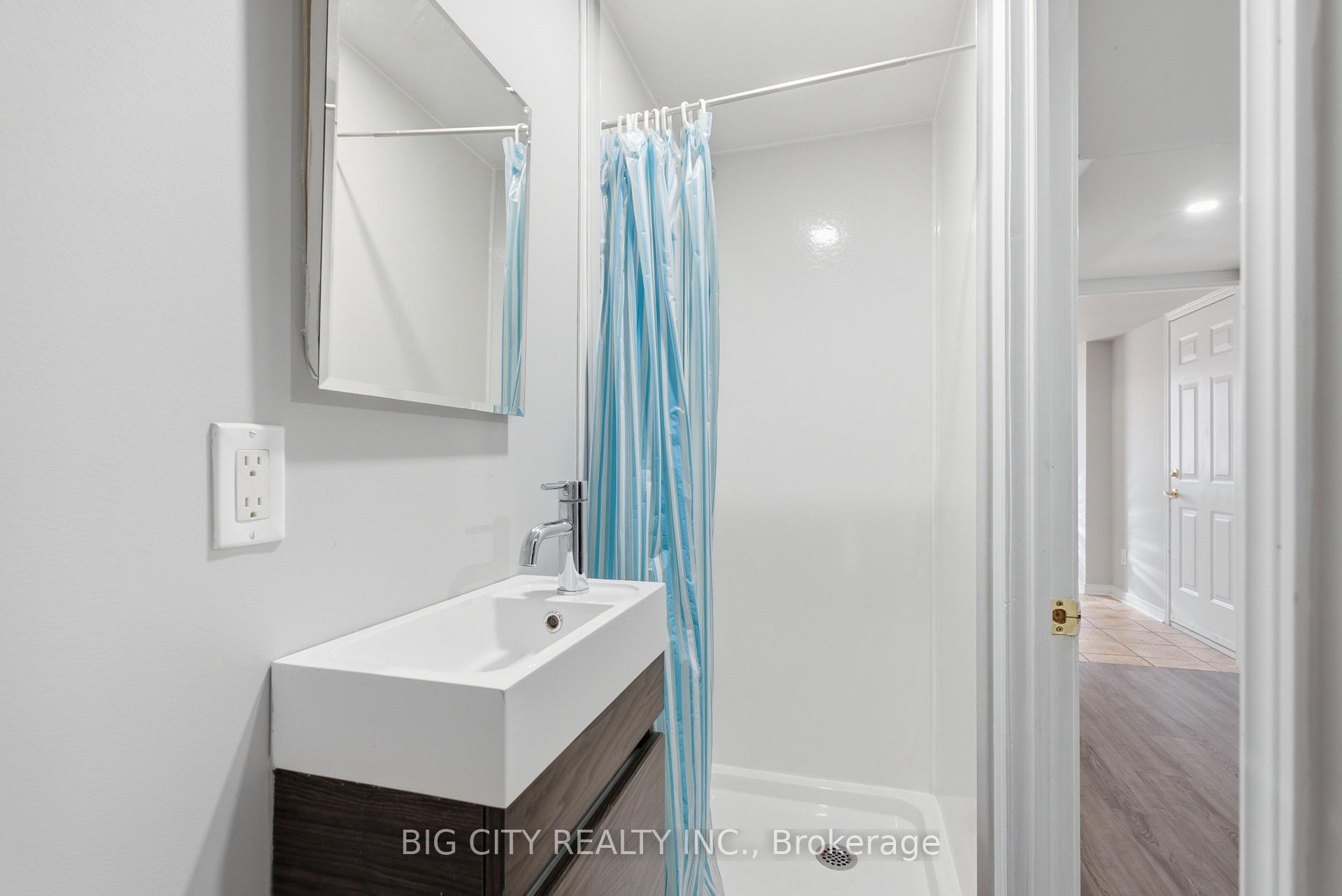 Photo 8 of Unit 36, 1775 Valley Farm Road, Pickering, Town Centre — HOMEH