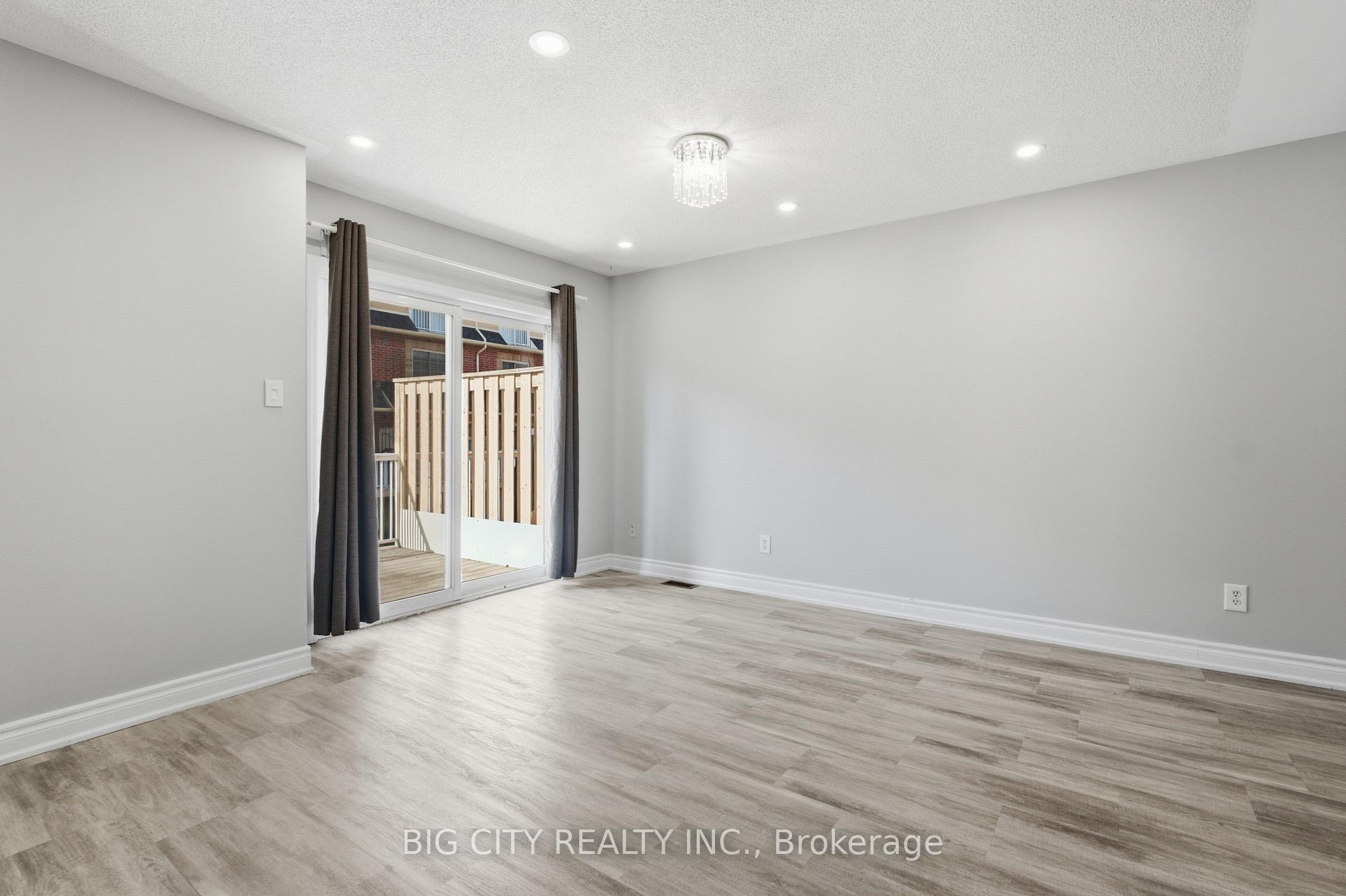 Photo 9 of Unit 36, 1775 Valley Farm Road, Pickering, Town Centre — HOMEH