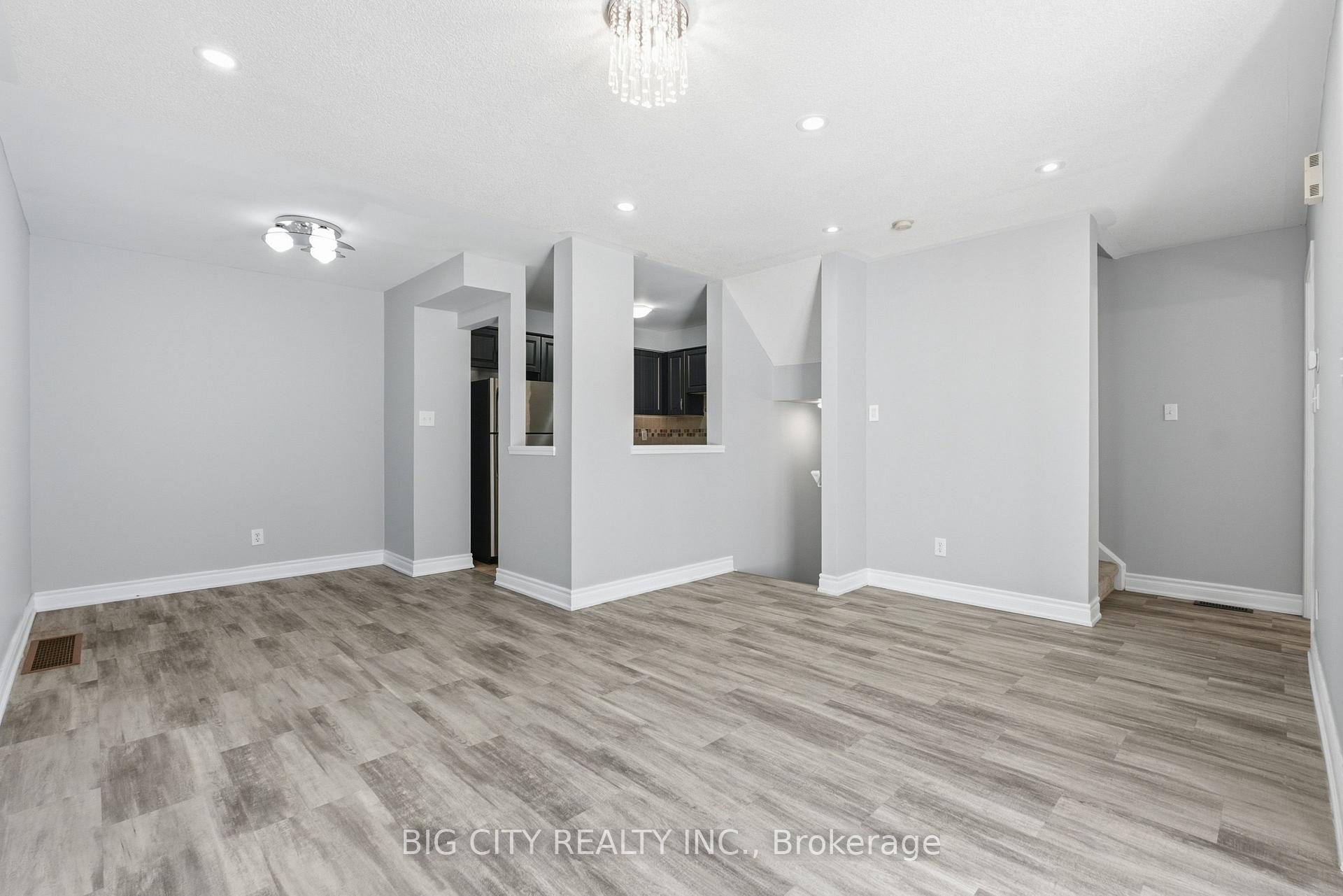 Photo 10 of Unit 36, 1775 Valley Farm Road, Pickering, Town Centre — HOMEH