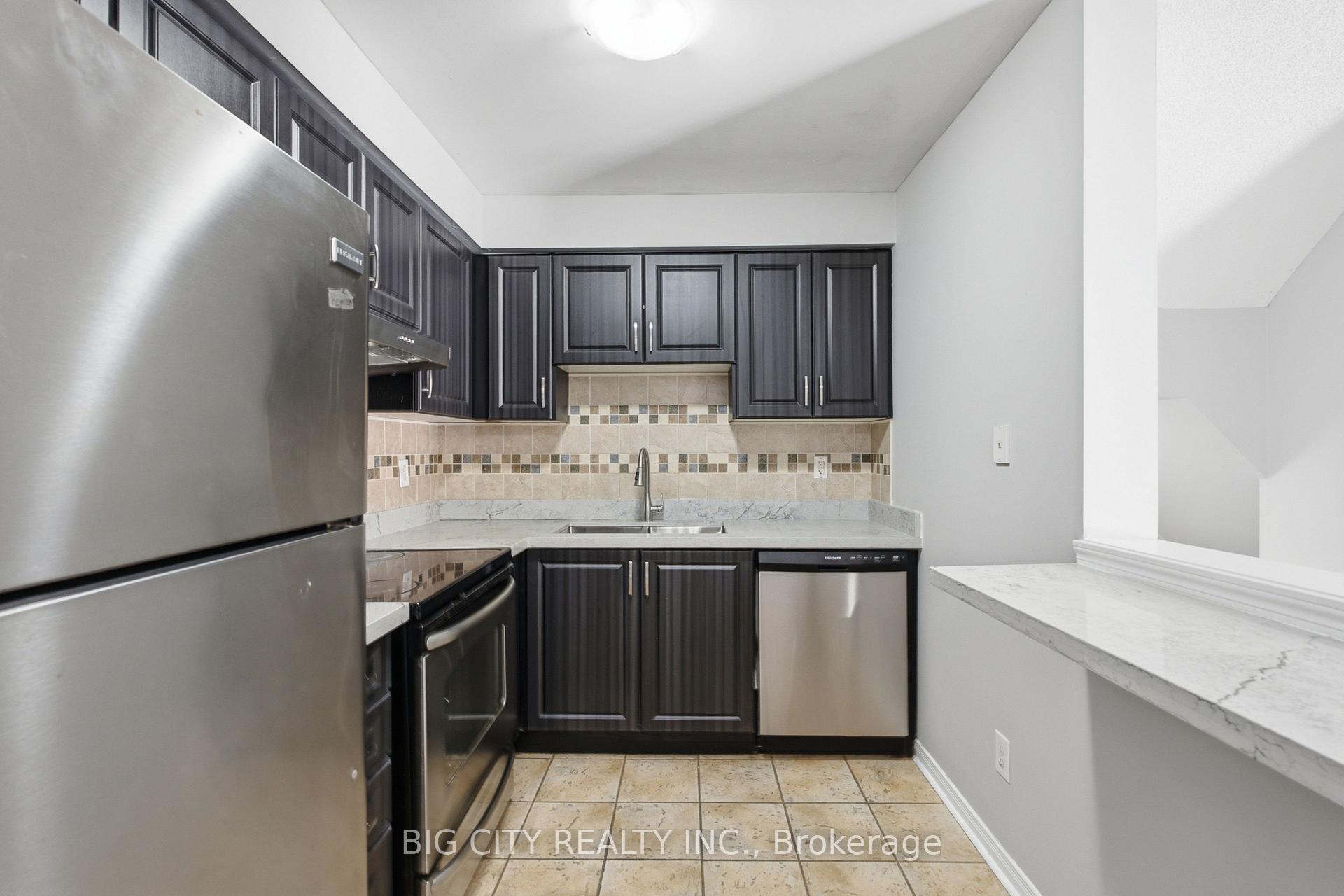 Photo 12 of Unit 36, 1775 Valley Farm Road, Pickering, Town Centre — HOMEH