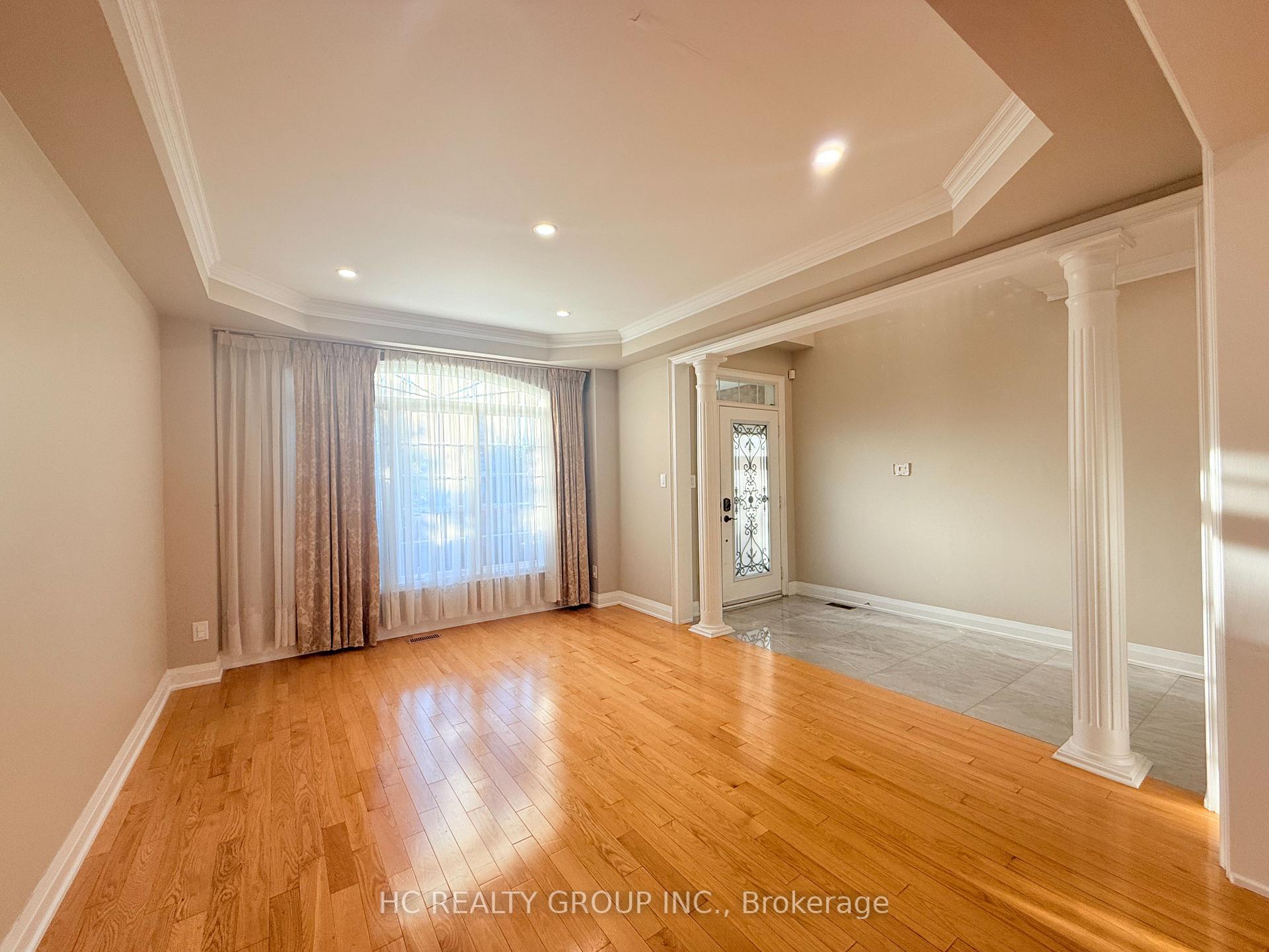 Photo 4 of 48 Burndenford Crescent, Markham, Markville — HOMEH