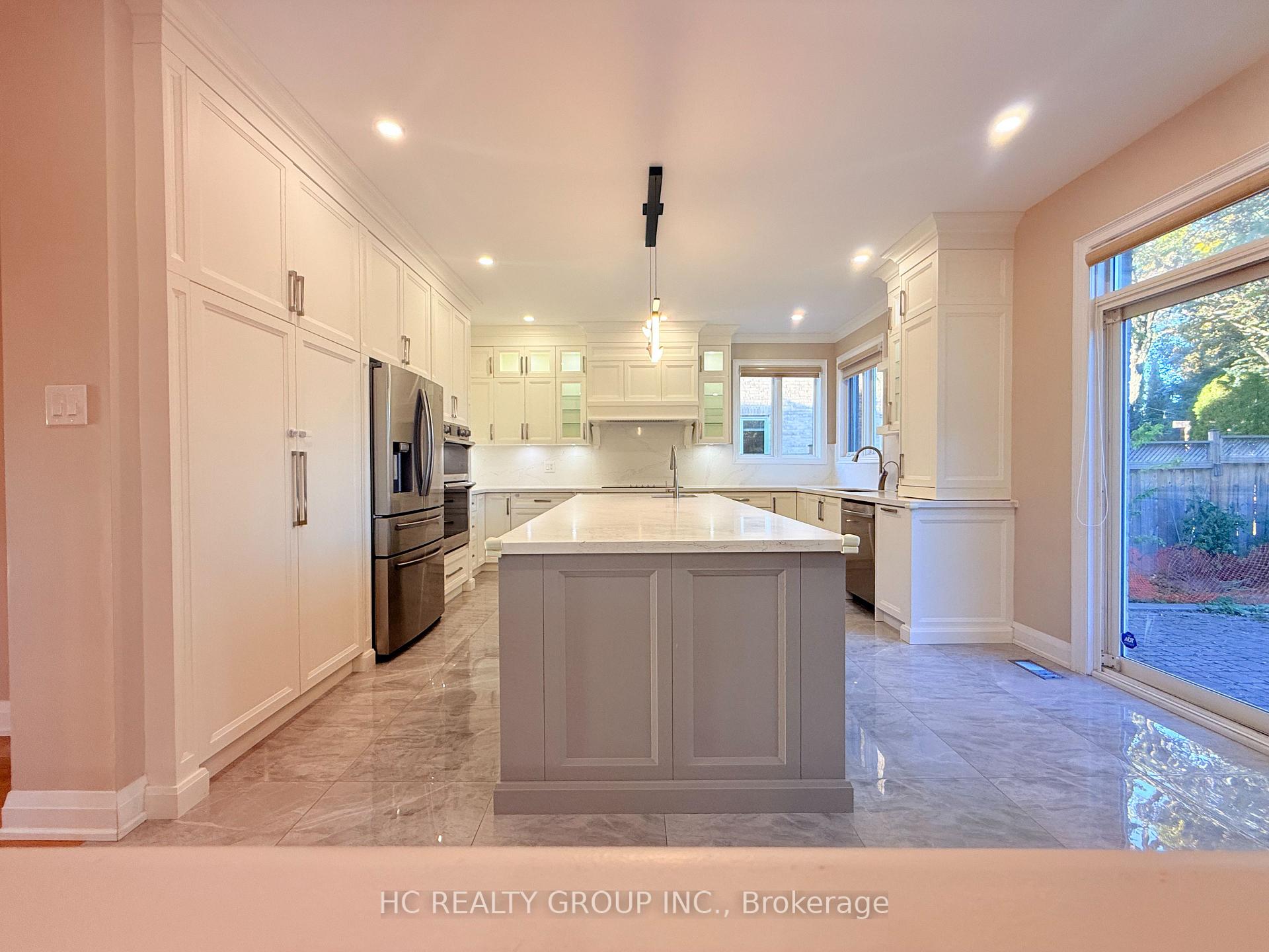 Photo 8 of 48 Burndenford Crescent, Markham, Markville — HOMEH