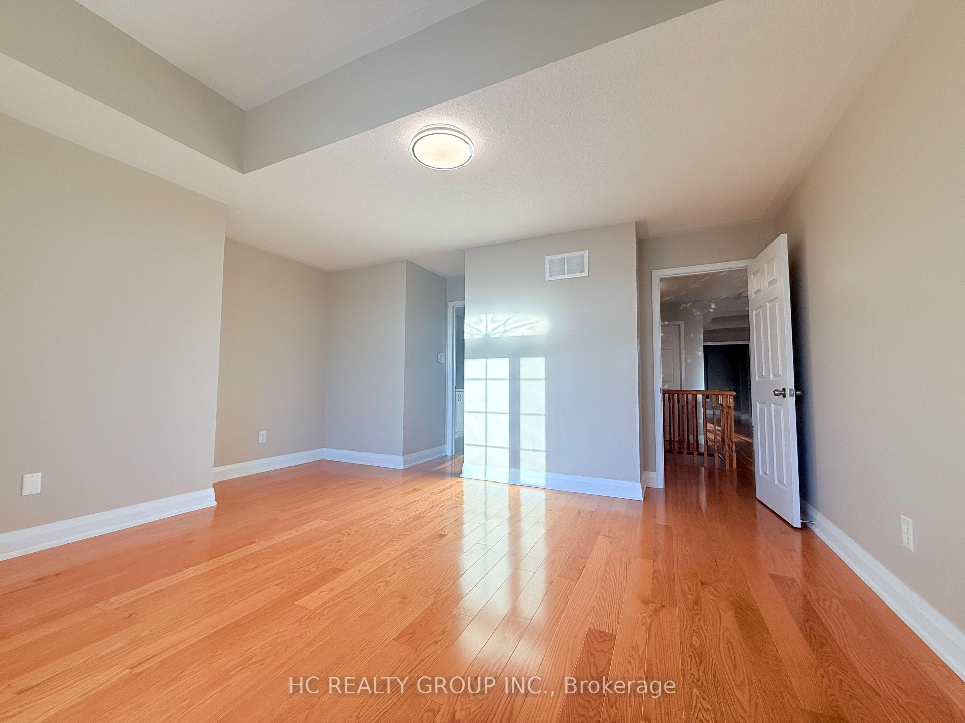 Photo 14 of 48 Burndenford Crescent, Markham, Markville — HOMEH