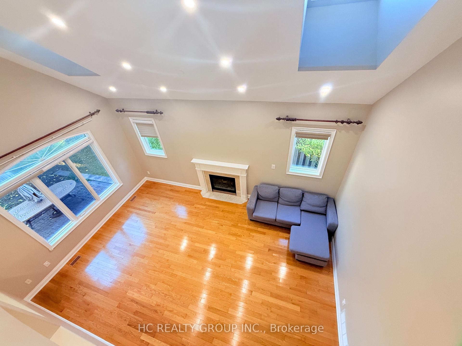 Photo 17 of 48 Burndenford Crescent, Markham, Markville — HOMEH