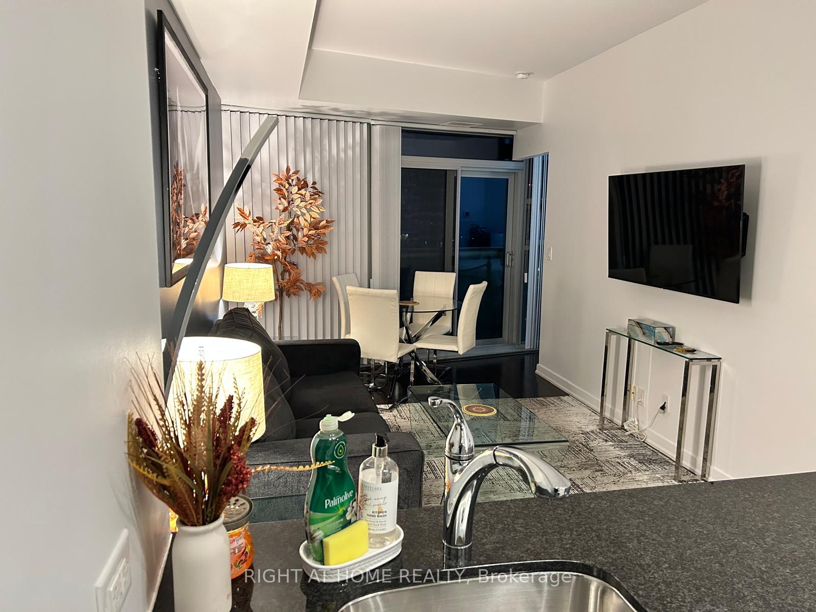 Photo 4 of Unit 2503, 12 York Street, Toronto, Waterfront Communities — HOMEH