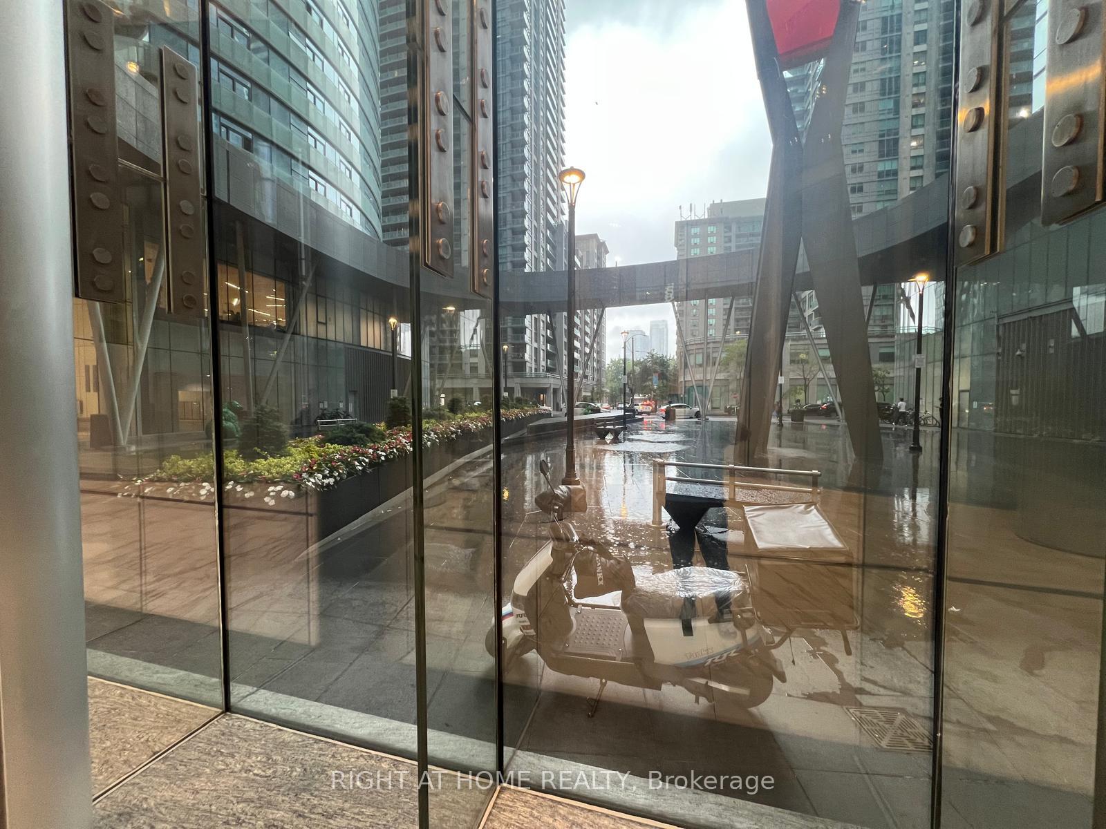 Photo 26 of Unit 2503, 12 York Street, Toronto, Waterfront Communities — HOMEH