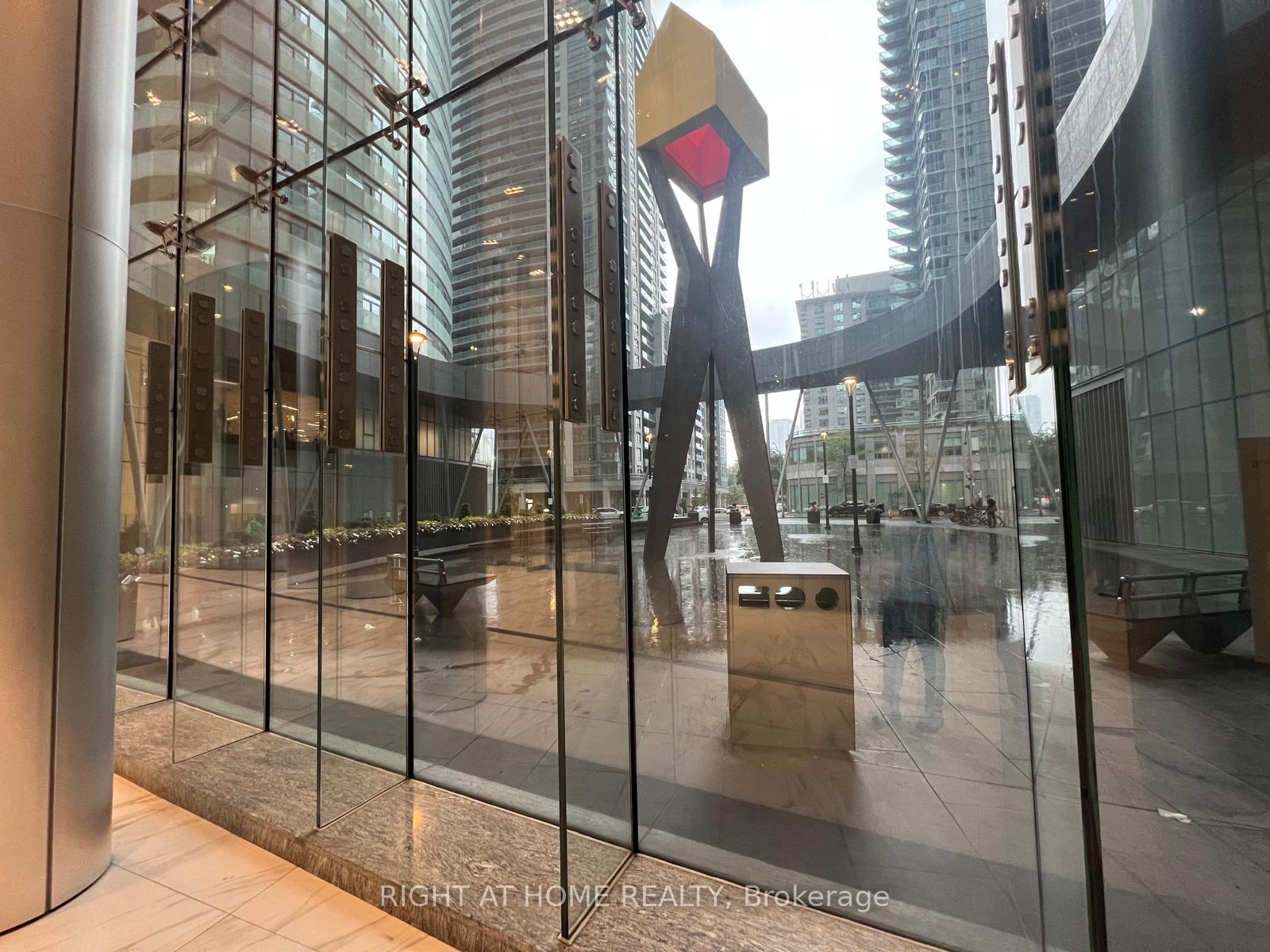 Photo 27 of Unit 2503, 12 York Street, Toronto, Waterfront Communities — HOMEH
