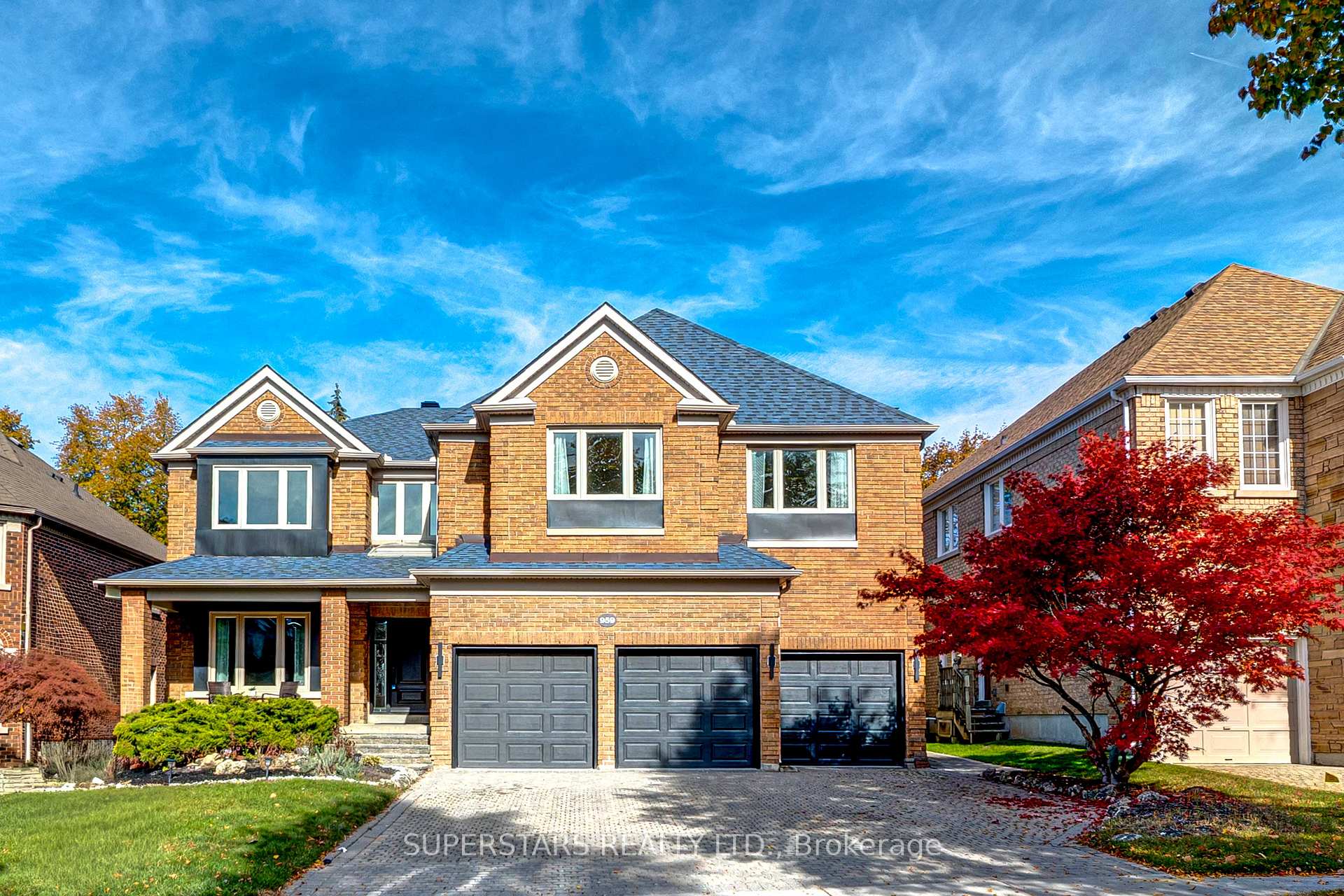 Front of 959 Lockwood Circle