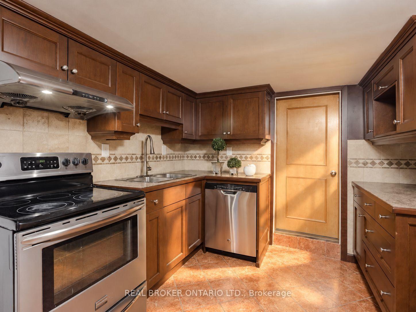 Photo 7 of Unit (Basement), 461 Westmount Avenue, Toronto, Oakwood Village — HOMEH