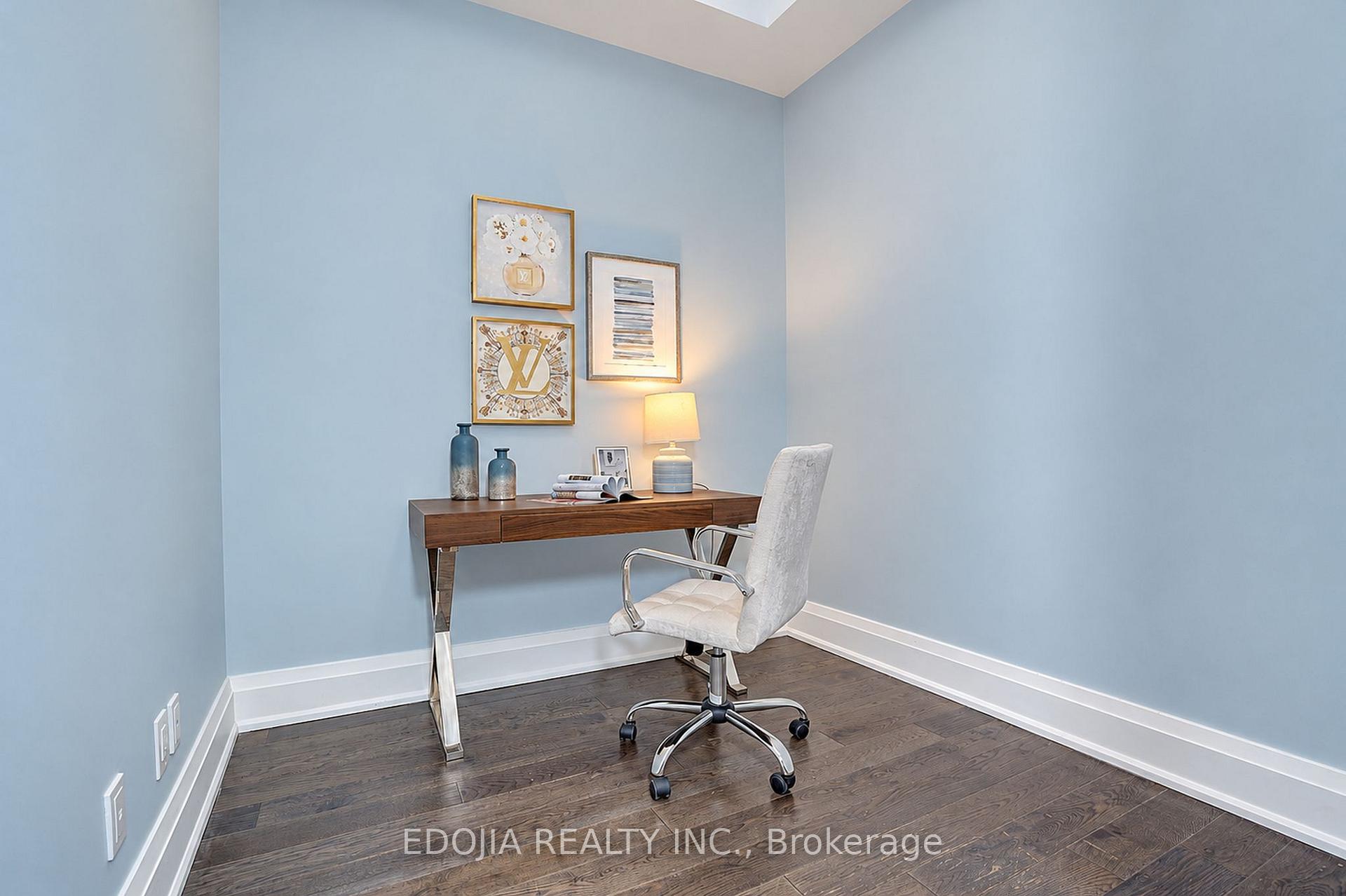 Photo 13 of Unit 102, 9 Stollery Pond Crescent, Markham, Devil's Elbow — HOMEH